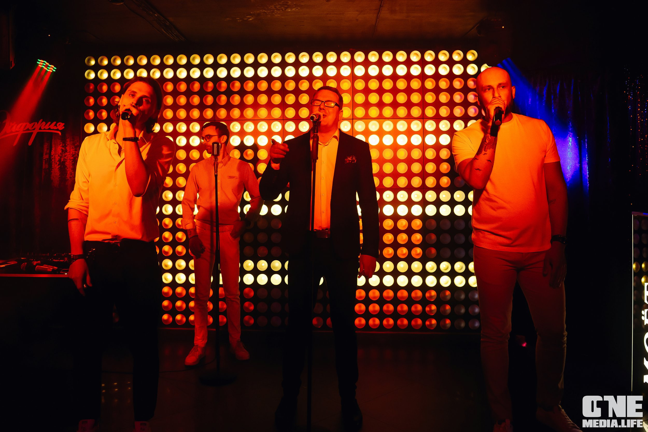 Фотоотчет из караоке-клуба Эйфория. One Media Life: фоторепортажи, фотоотчеты с мероприятий и заведений