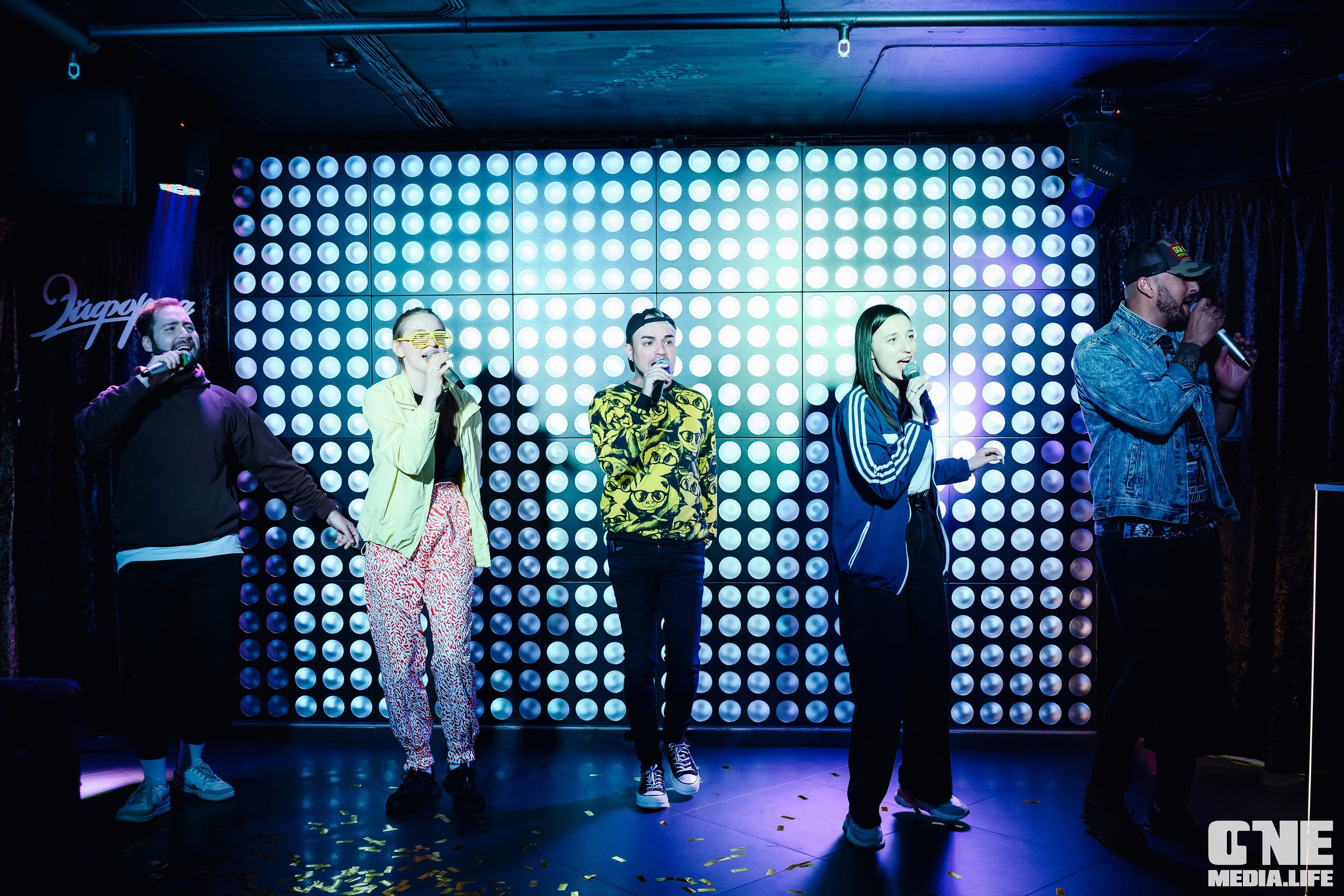 Фоторепортаж из караоке-клуба Эйфория. One Media Life: фоторепортажи, фотоотчеты с мероприятий и заведений