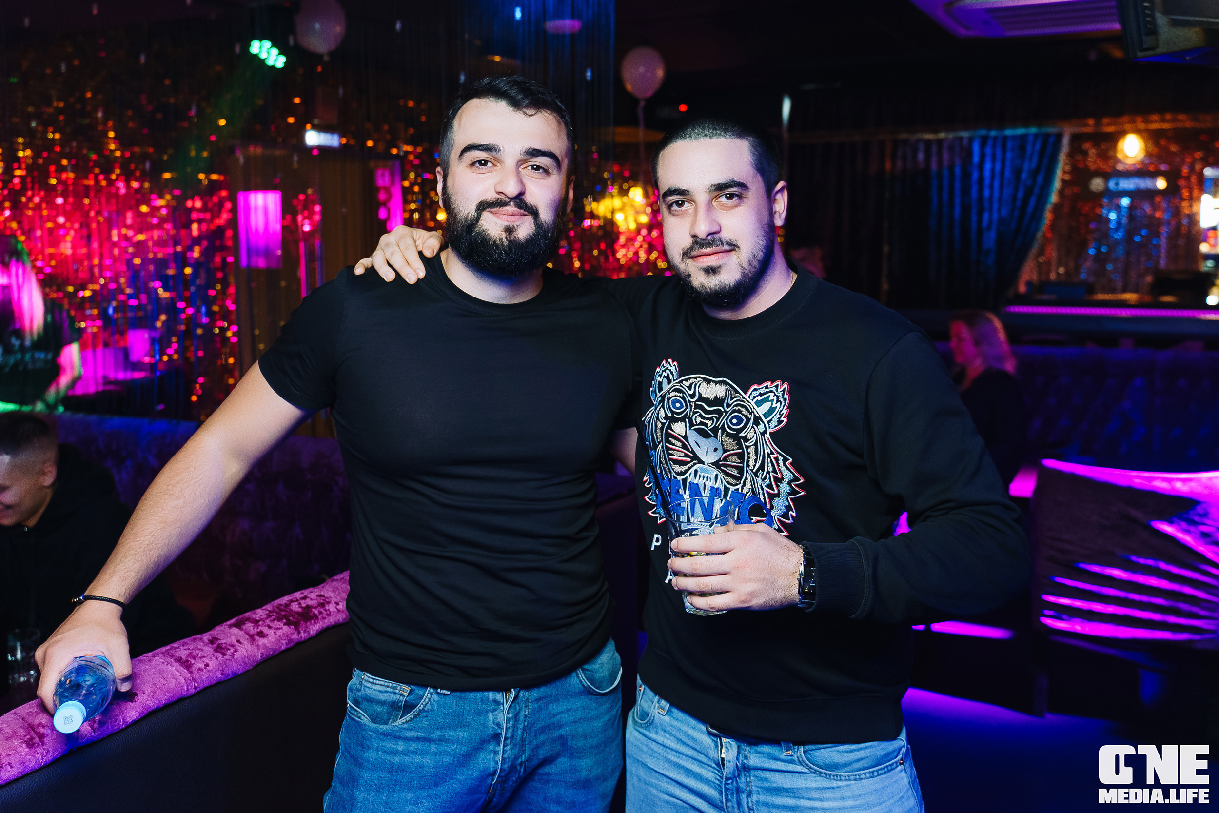 Фоторепортаж из караоке-клуба Эйфория. One Media Life: фоторепортажи, фотоотчеты с мероприятий и заведений