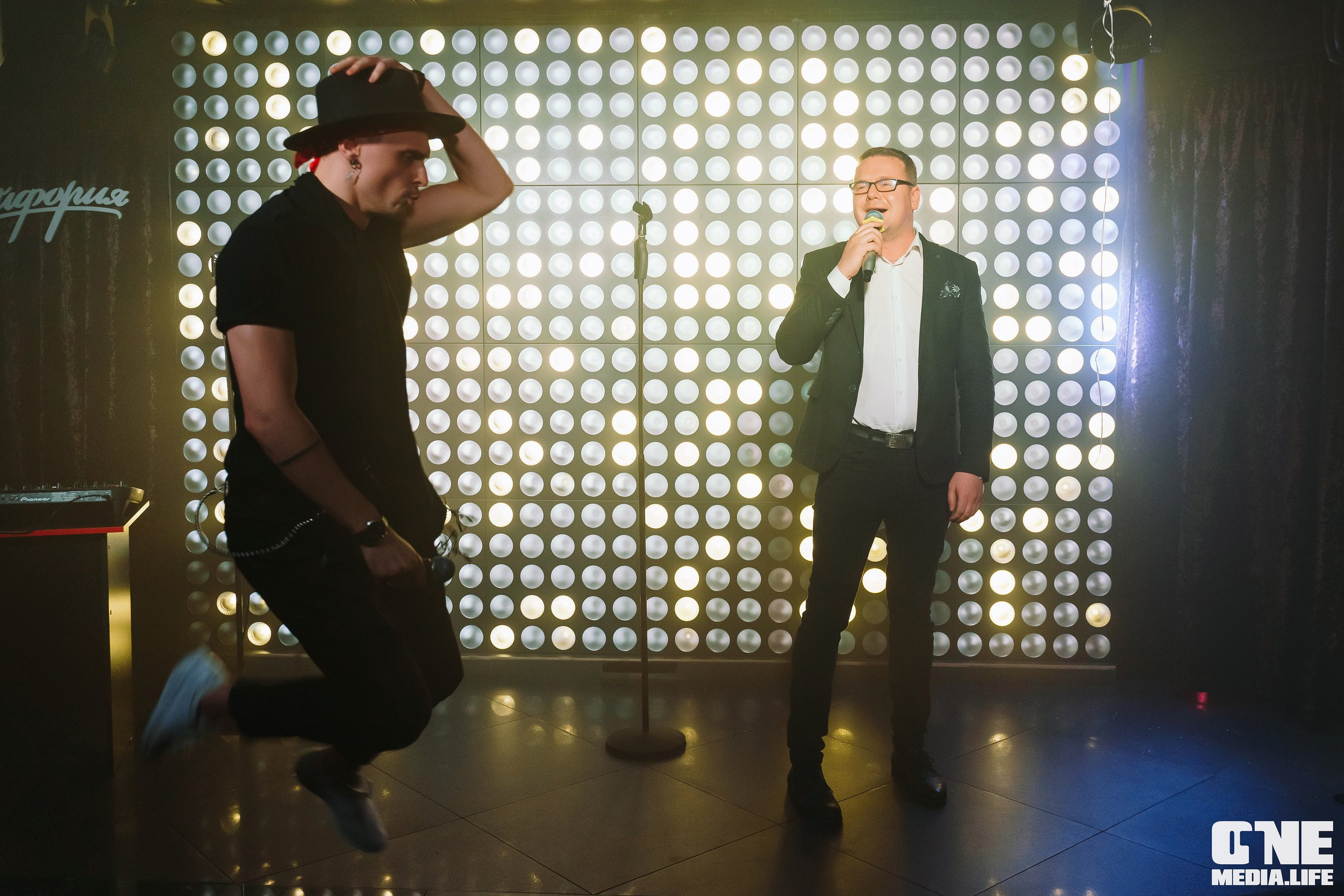 Фоторепортаж из караоке-клуба Эйфория. One Media Life: фоторепортажи, фотоотчеты с мероприятий и заведений