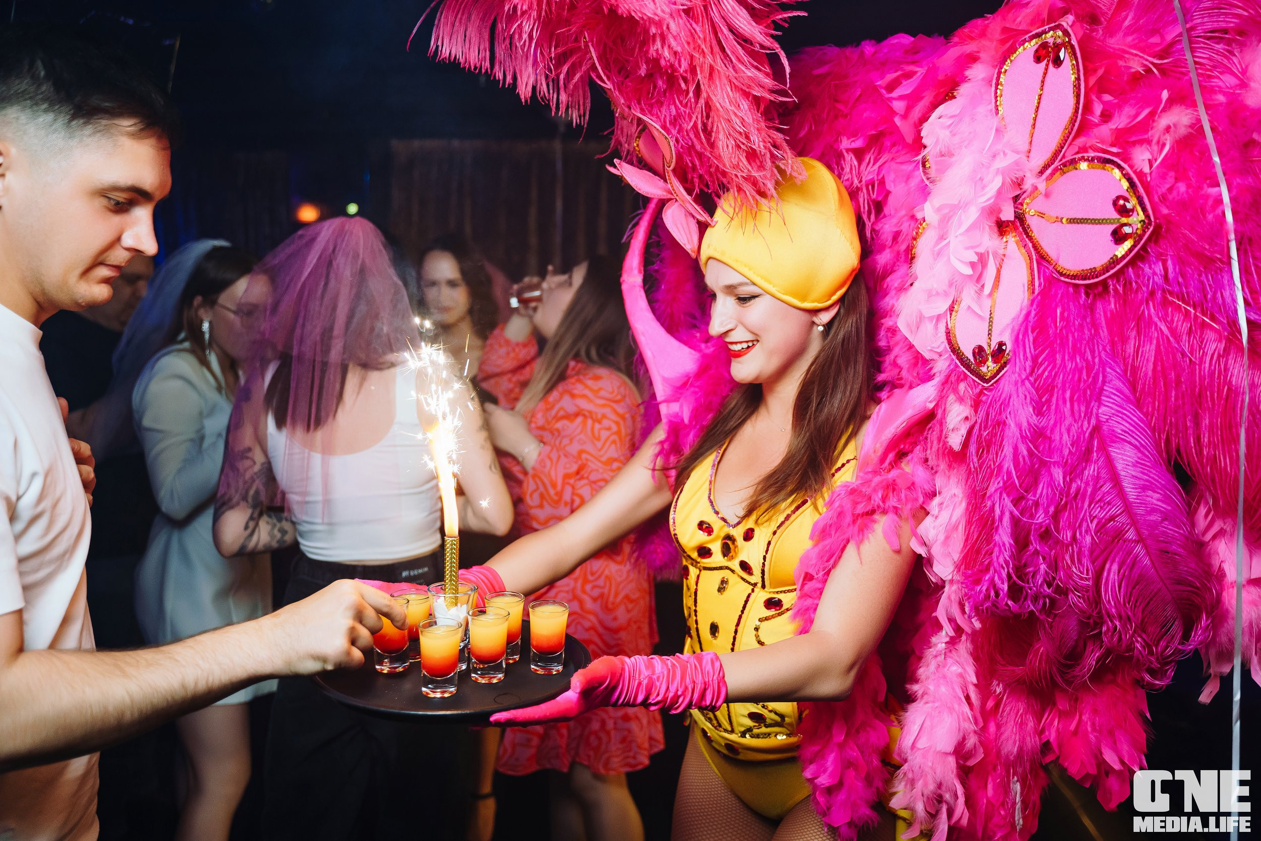 Фотоотчет из караоке-клуба Эйфория. One Media Life: фоторепортажи, фотоотчеты с мероприятий и заведений