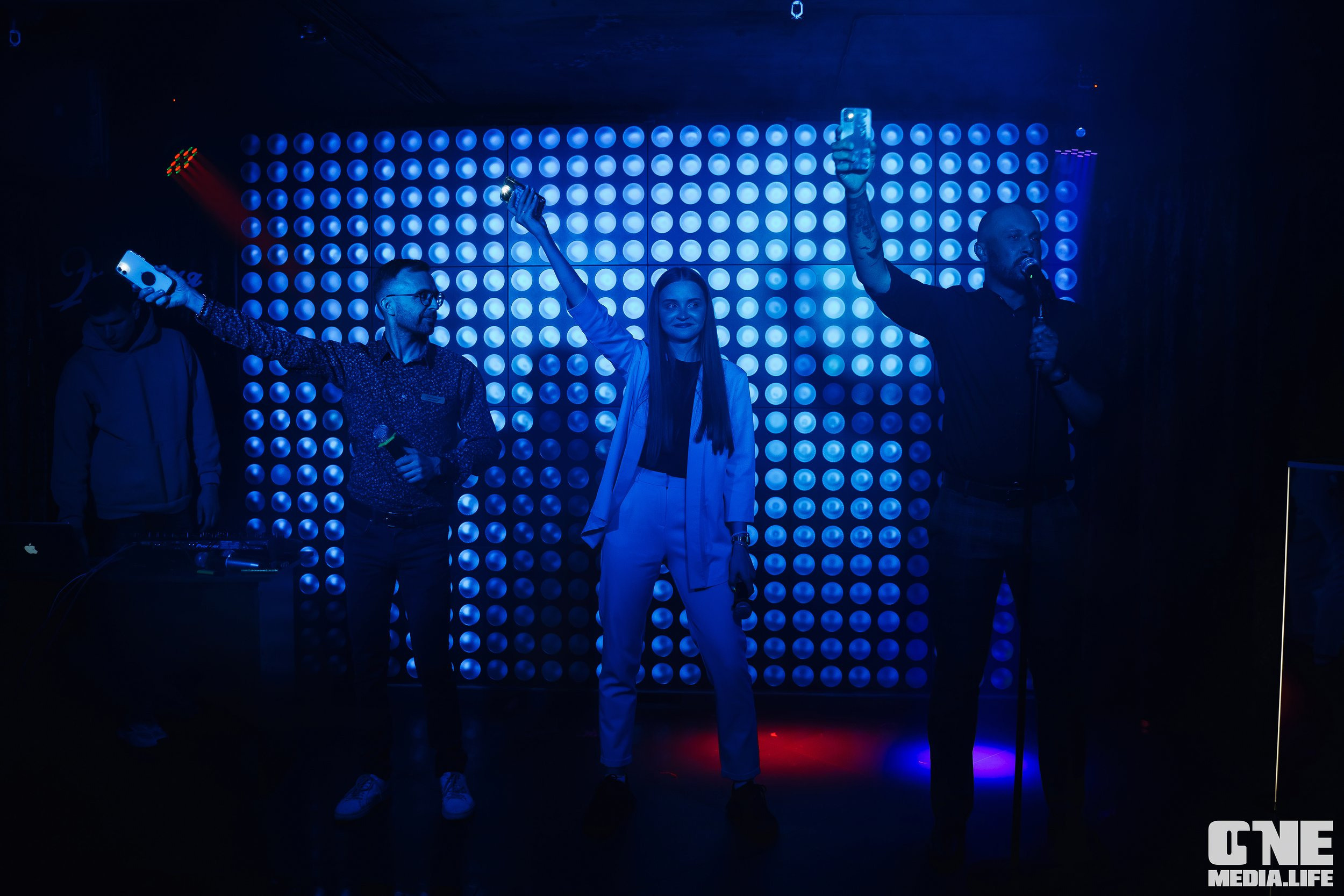 Фотоотчет из караоке-клуба Эйфория. One Media Life: фоторепортажи, фотоотчеты с мероприятий и заведений