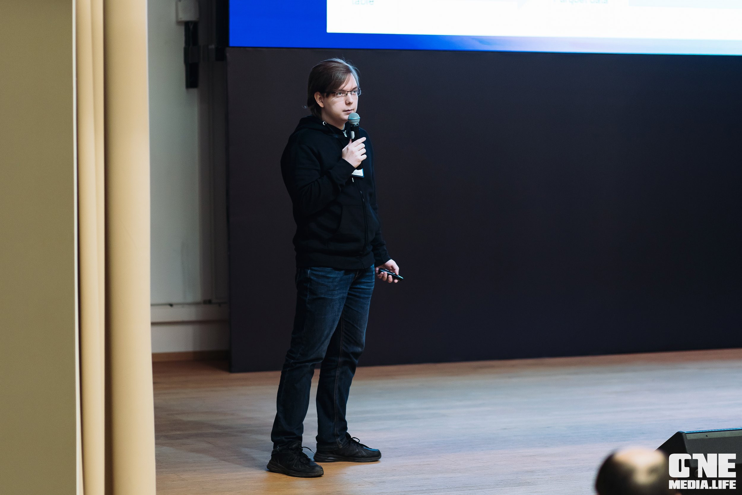 Серия лекция по искусственному интеллекту. One Media Life: фоторепортажи, фотоотчеты с мероприятий и заведений