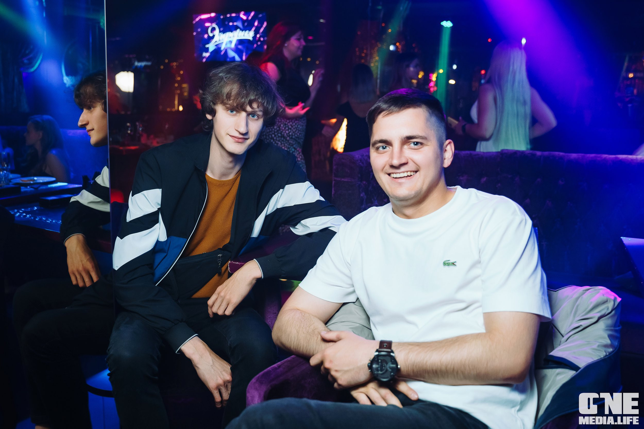 Фотоотчет из караоке-клуба Эйфория. One Media Life: фоторепортажи, фотоотчеты с мероприятий и заведений