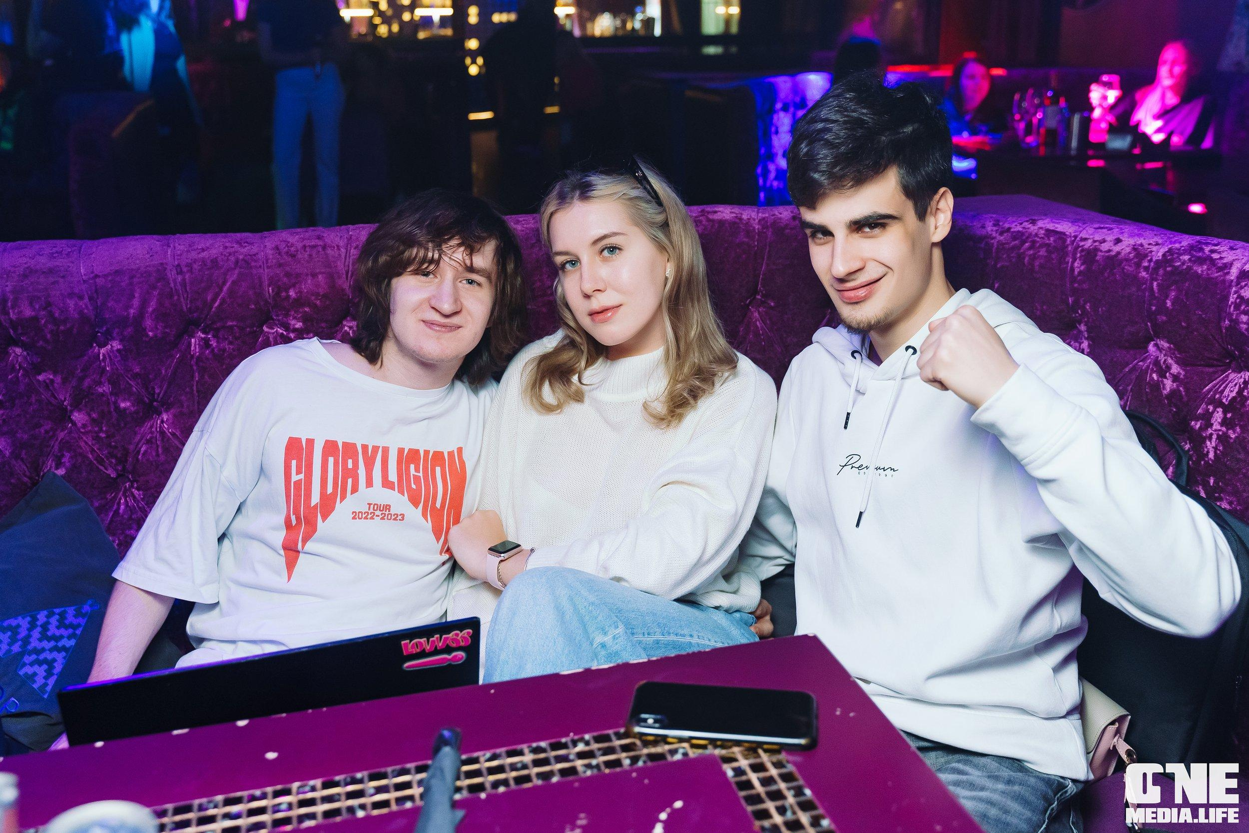 Фоторепортаж из караоке-клуба Эфория. One Media Life: фоторепортажи, фотоотчеты с мероприятий и заведений