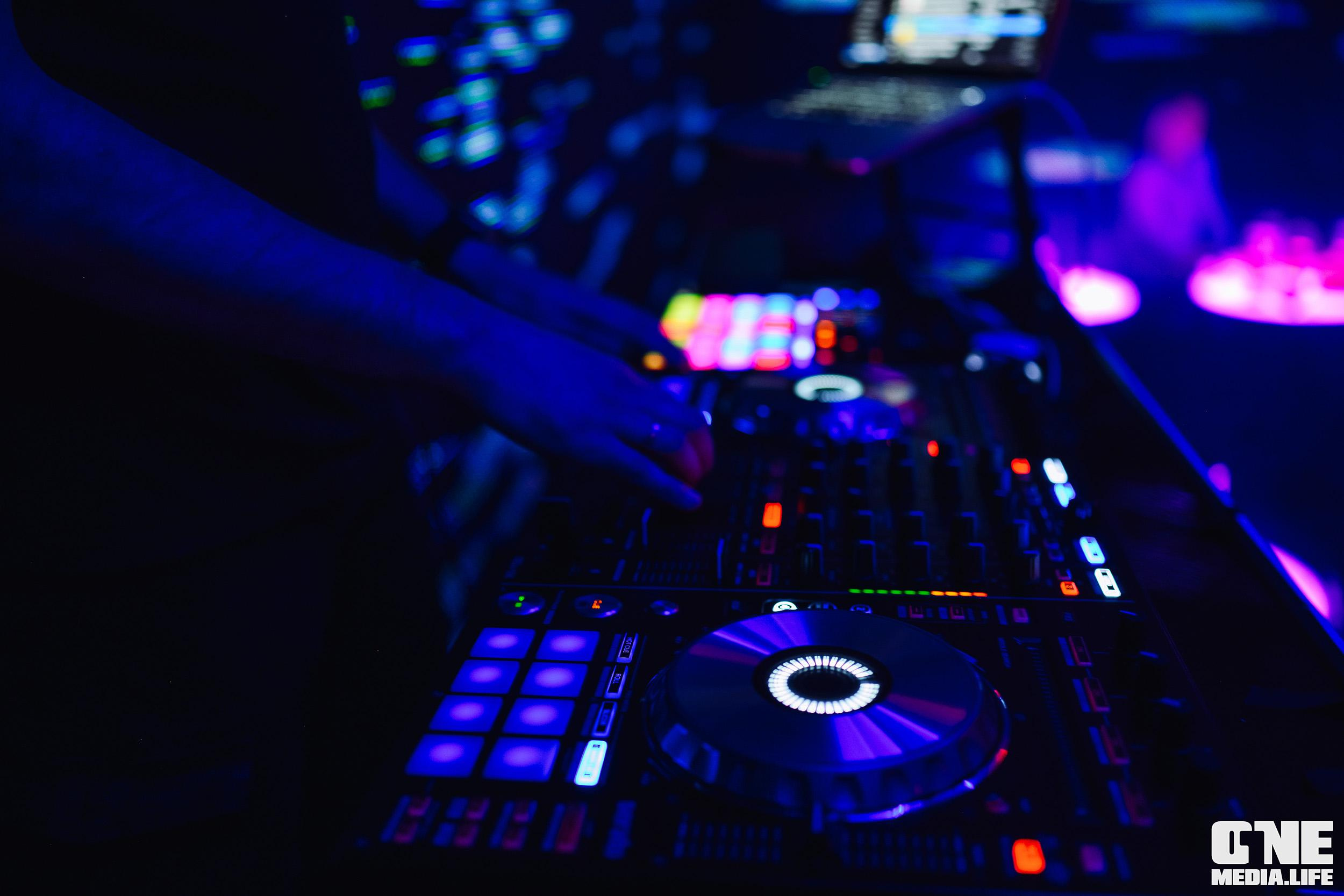 Фоторепортаж из РК Планета. One Media Life: фоторепортажи, фотоотчеты с мероприятий и заведений