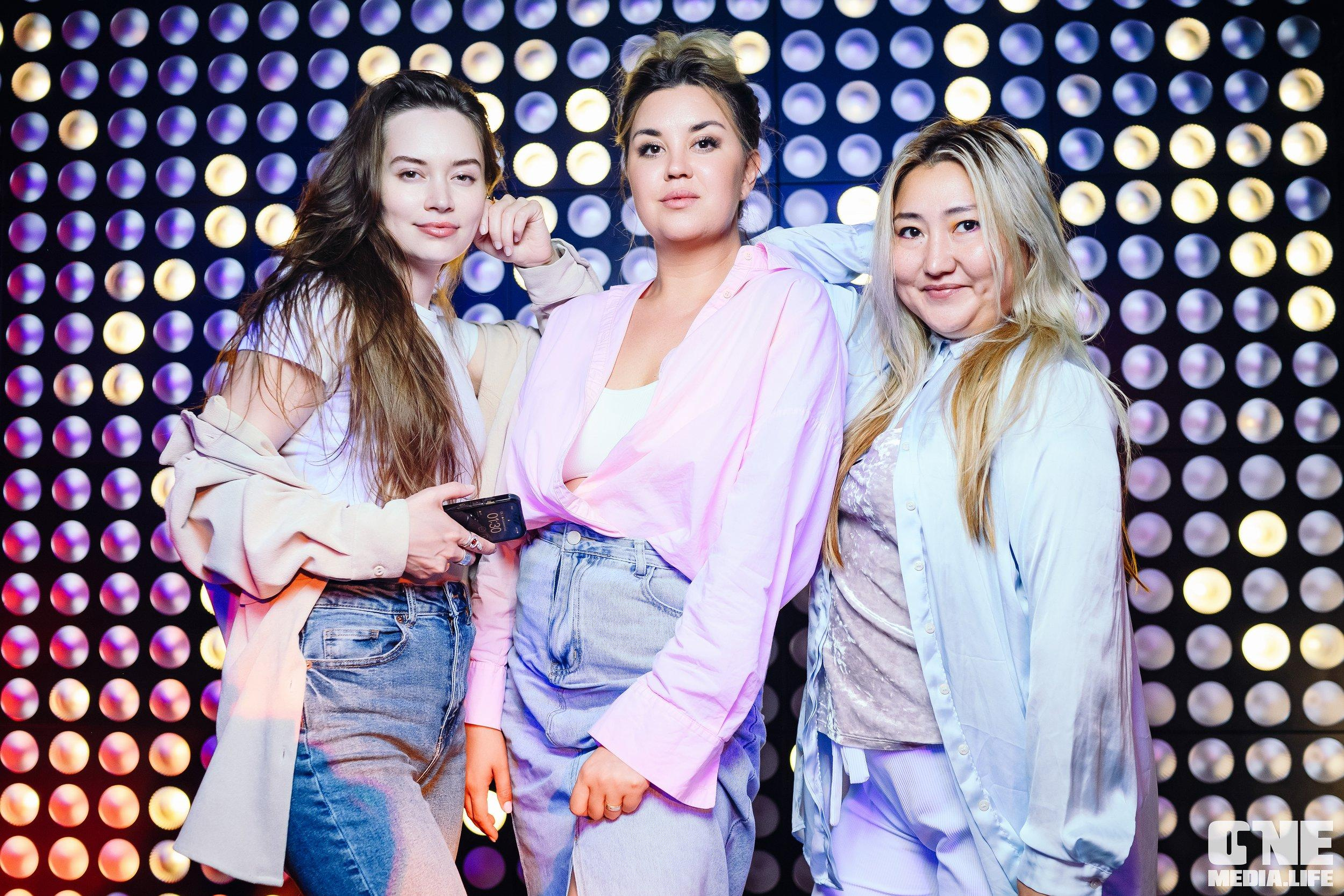 Фоторепортаж из караоке-клуба Эйфория. One Media Life: фоторепортажи, фотоотчеты с мероприятий и заведений