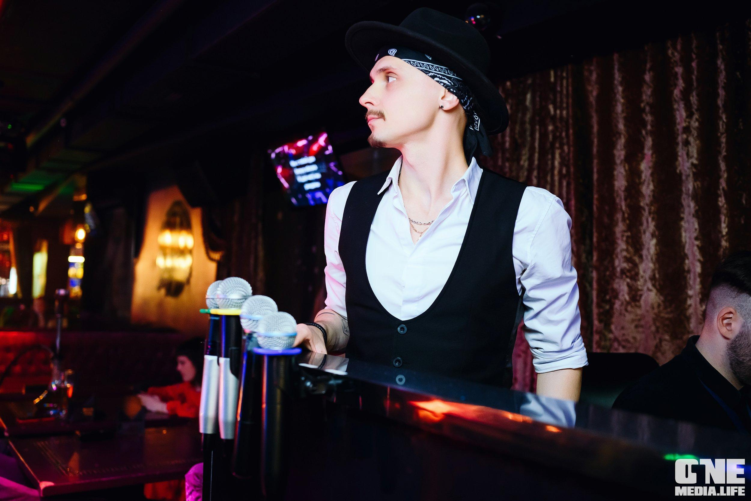 Фотоотчет из караоке-клуба Эйфория. One Media Life: фоторепортажи, фотоотчеты с мероприятий и заведений