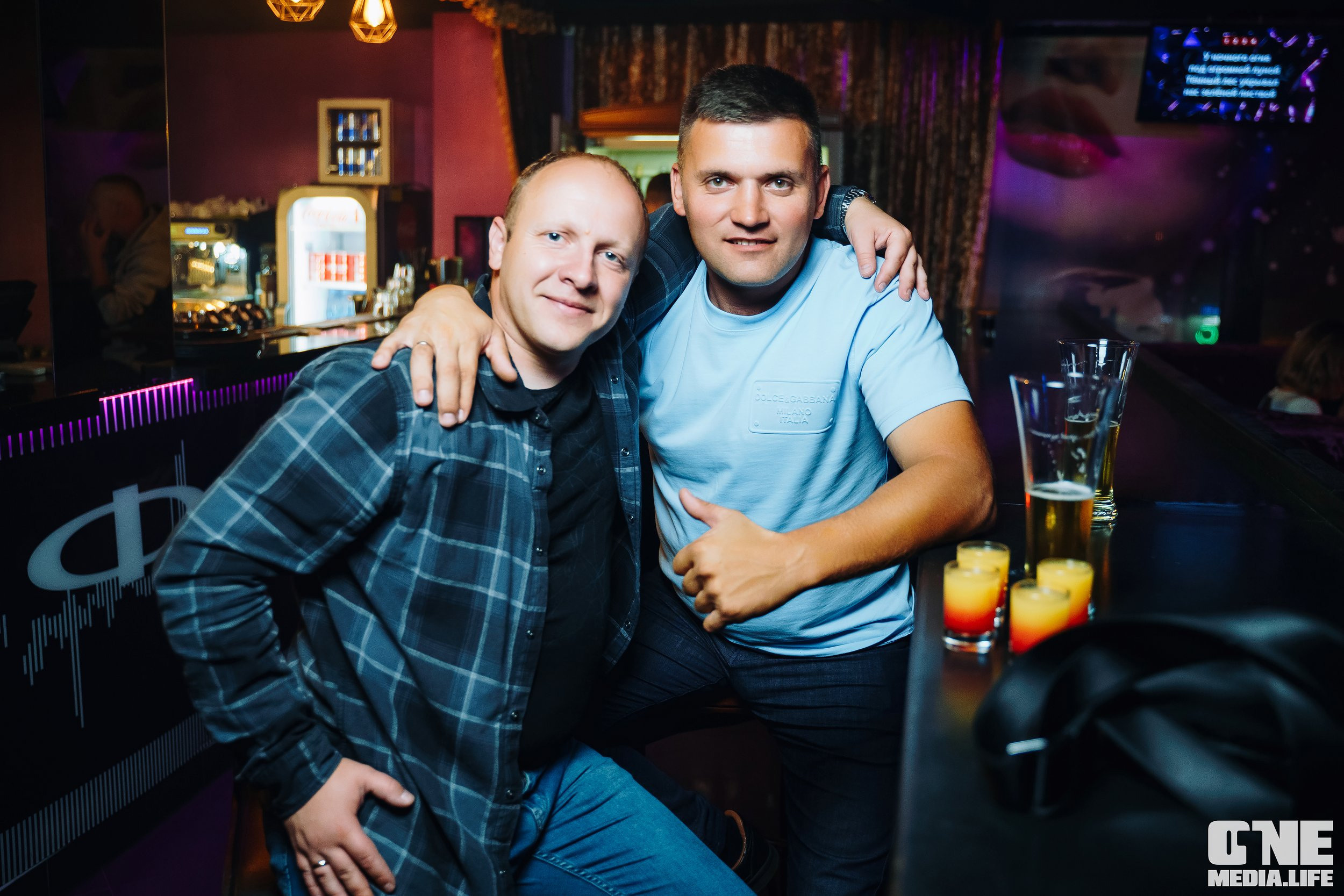 Фотоотчет из караоке-клуба Эйфория. One Media Life: фоторепортажи, фотоотчеты с мероприятий и заведений