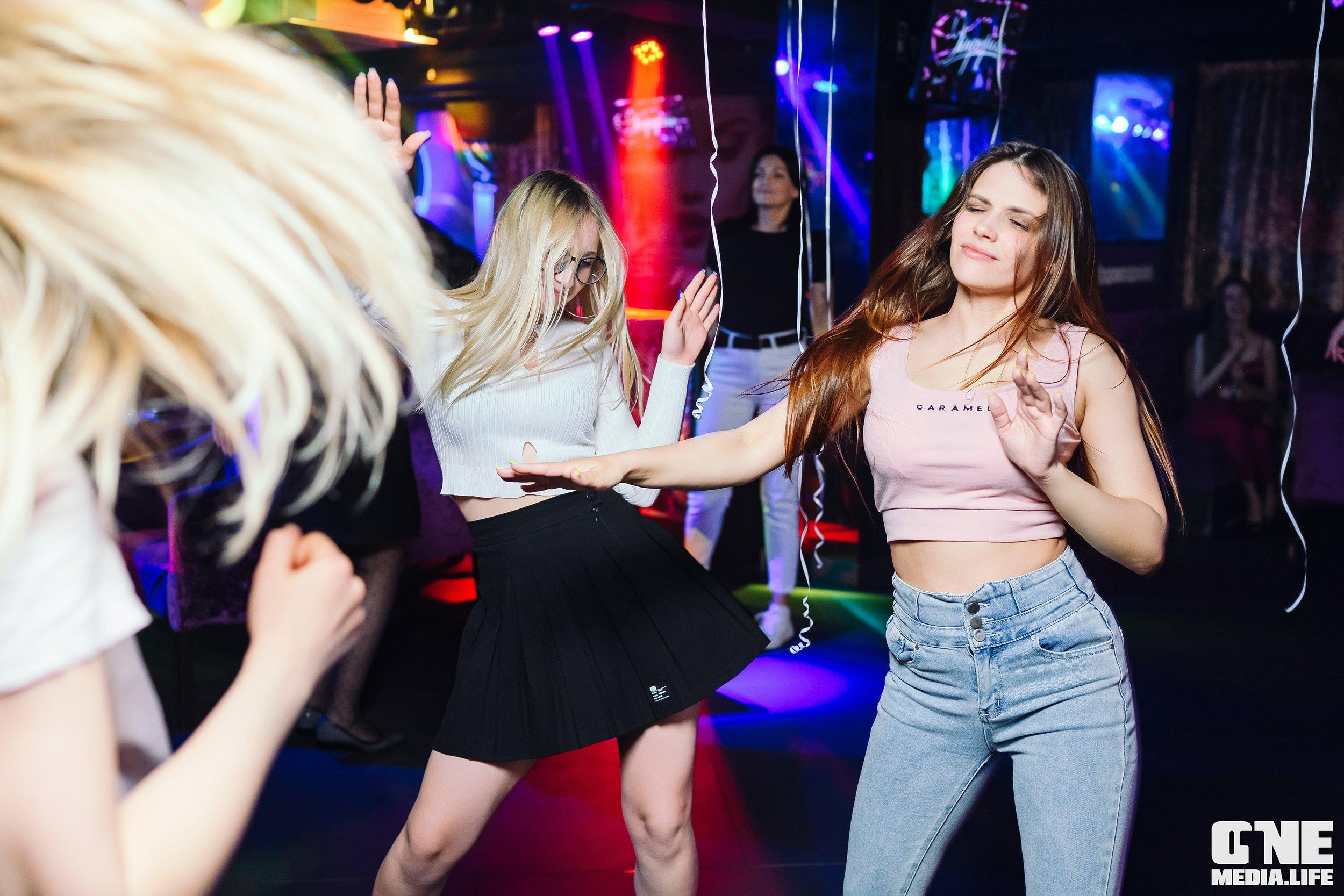 Фоторепортаж из караоке-клуба Эйфория. One Media Life: фоторепортажи, фотоотчеты с мероприятий и заведений