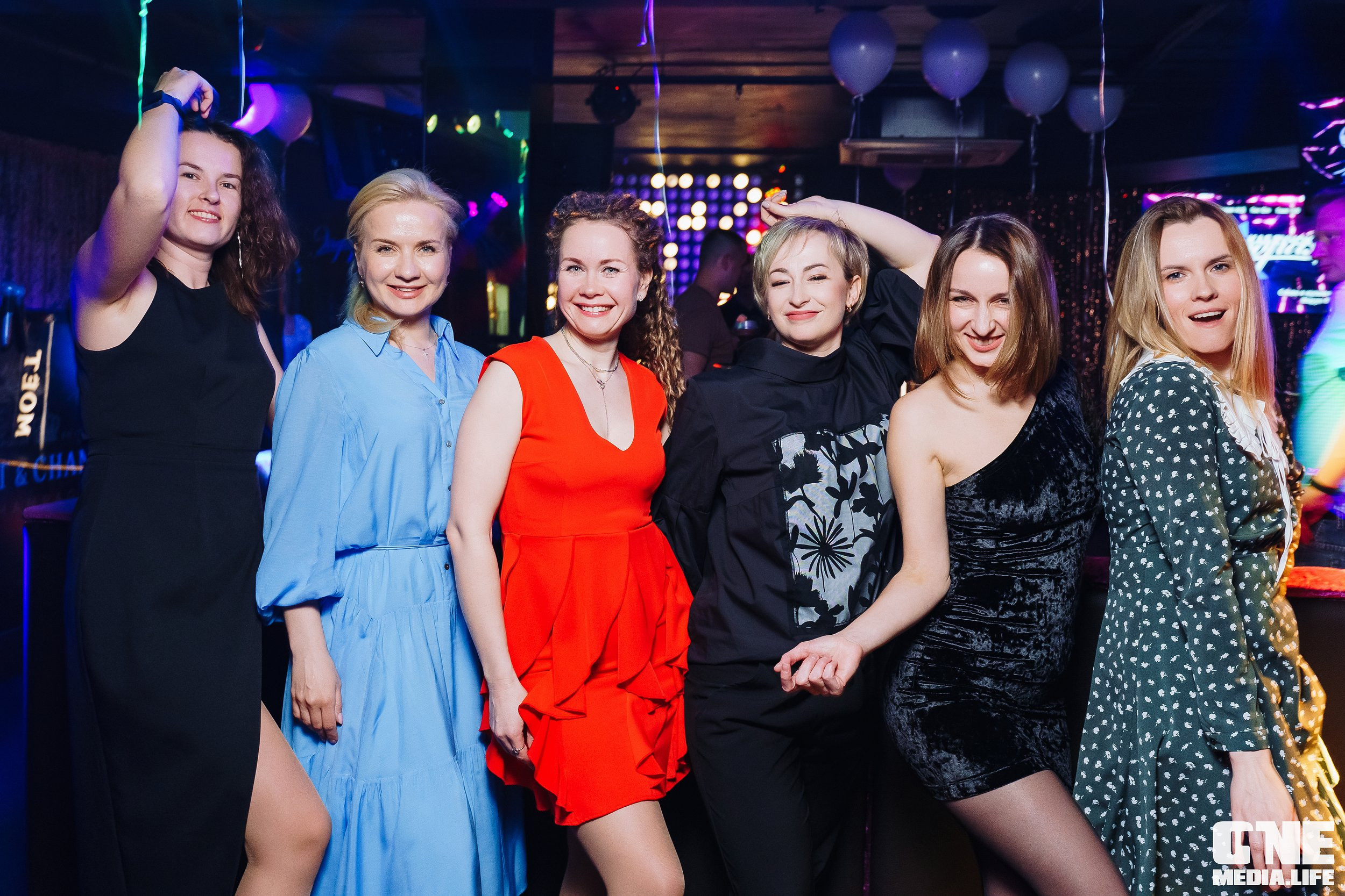 Фоторепортаж из караоке-клуба Эйфория. One Media Life: фоторепортажи, фотоотчеты с мероприятий и заведений