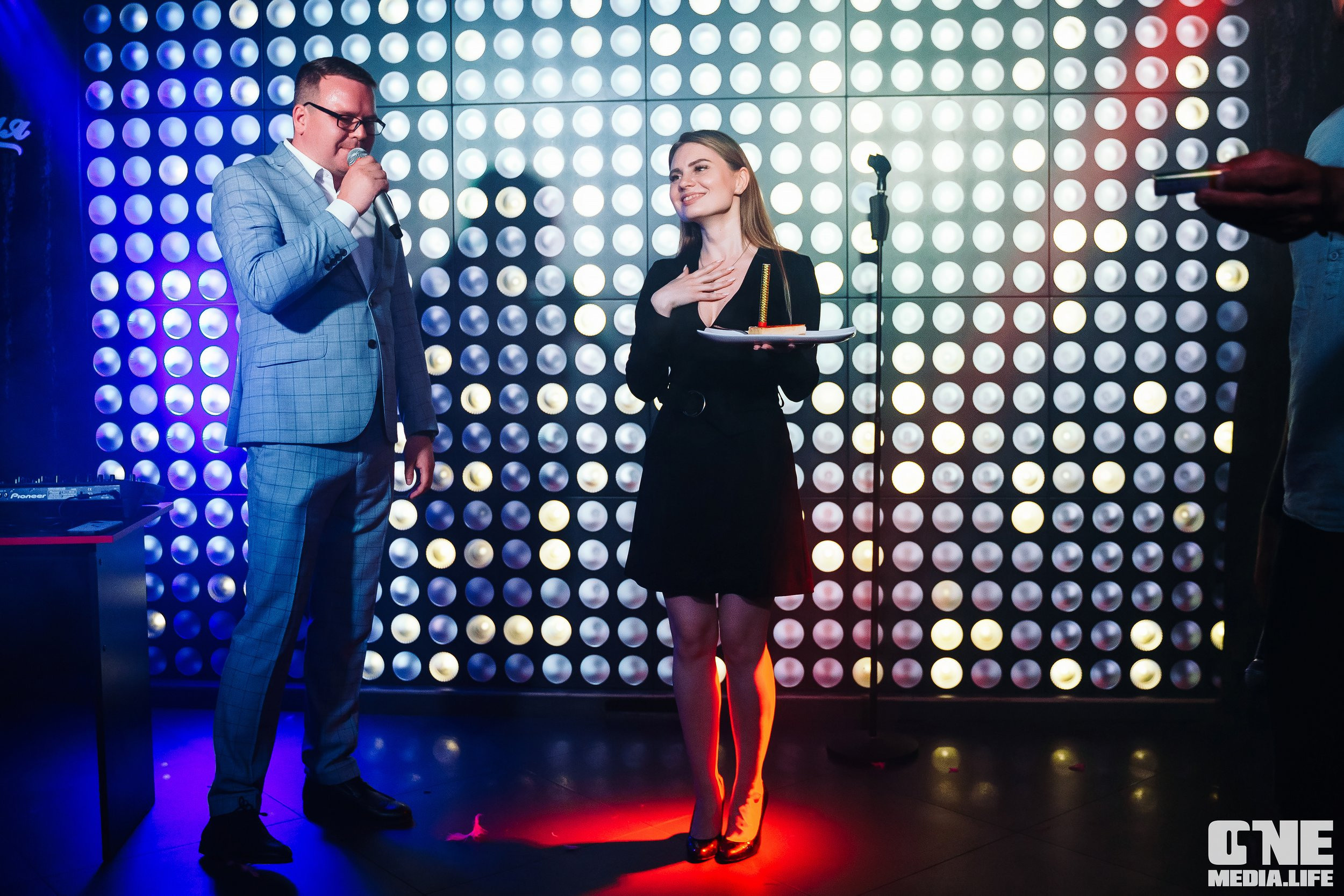 Фотоотчет из караоке-клуба Эйфория. One Media Life: фоторепортажи, фотоотчеты с мероприятий и заведений