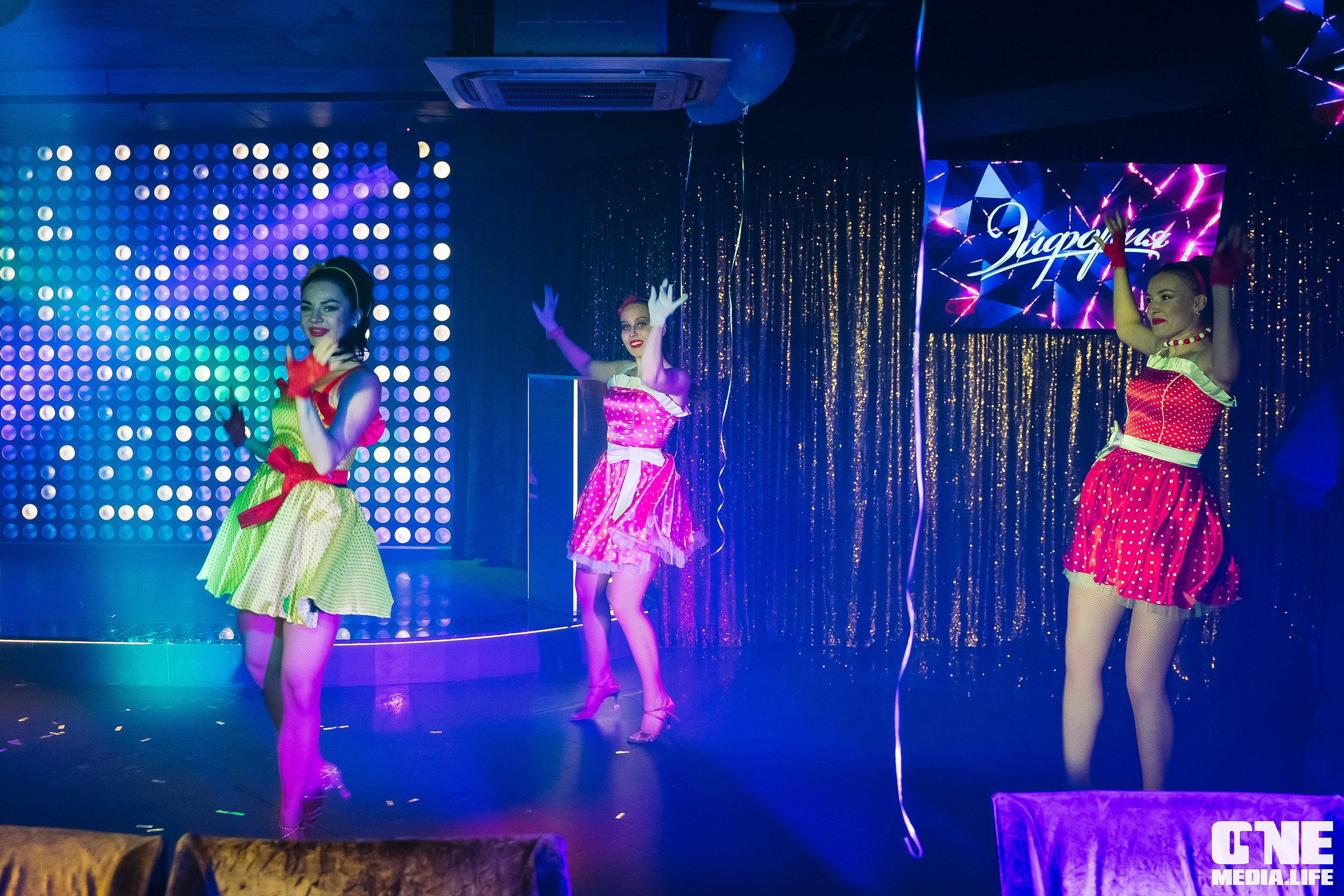 Фоторепортаж из караоке-клуба Эйфория. One Media Life: фоторепортажи, фотоотчеты с мероприятий и заведений