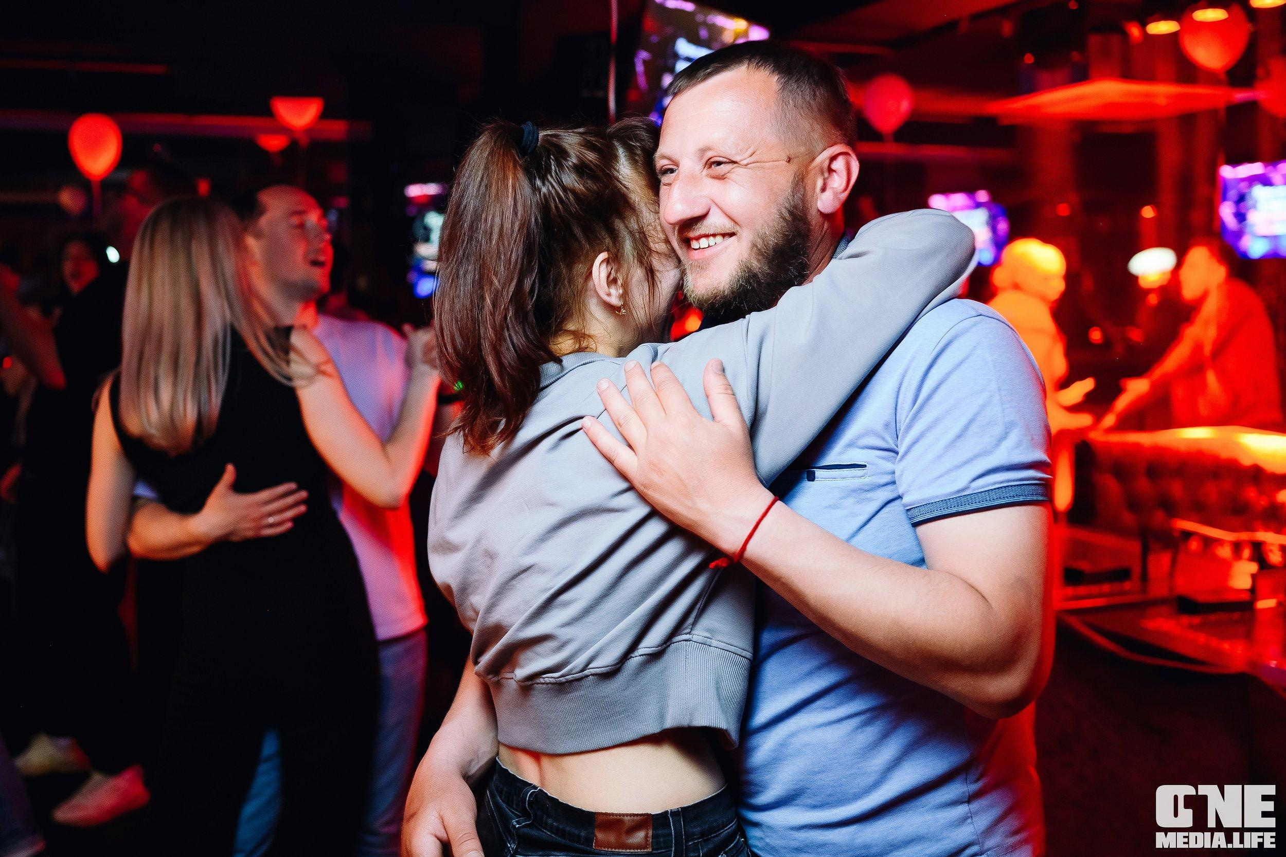 Фотоотчет из караоке-клуба Эйфория. One Media Life: фоторепортажи, фотоотчеты с мероприятий и заведений