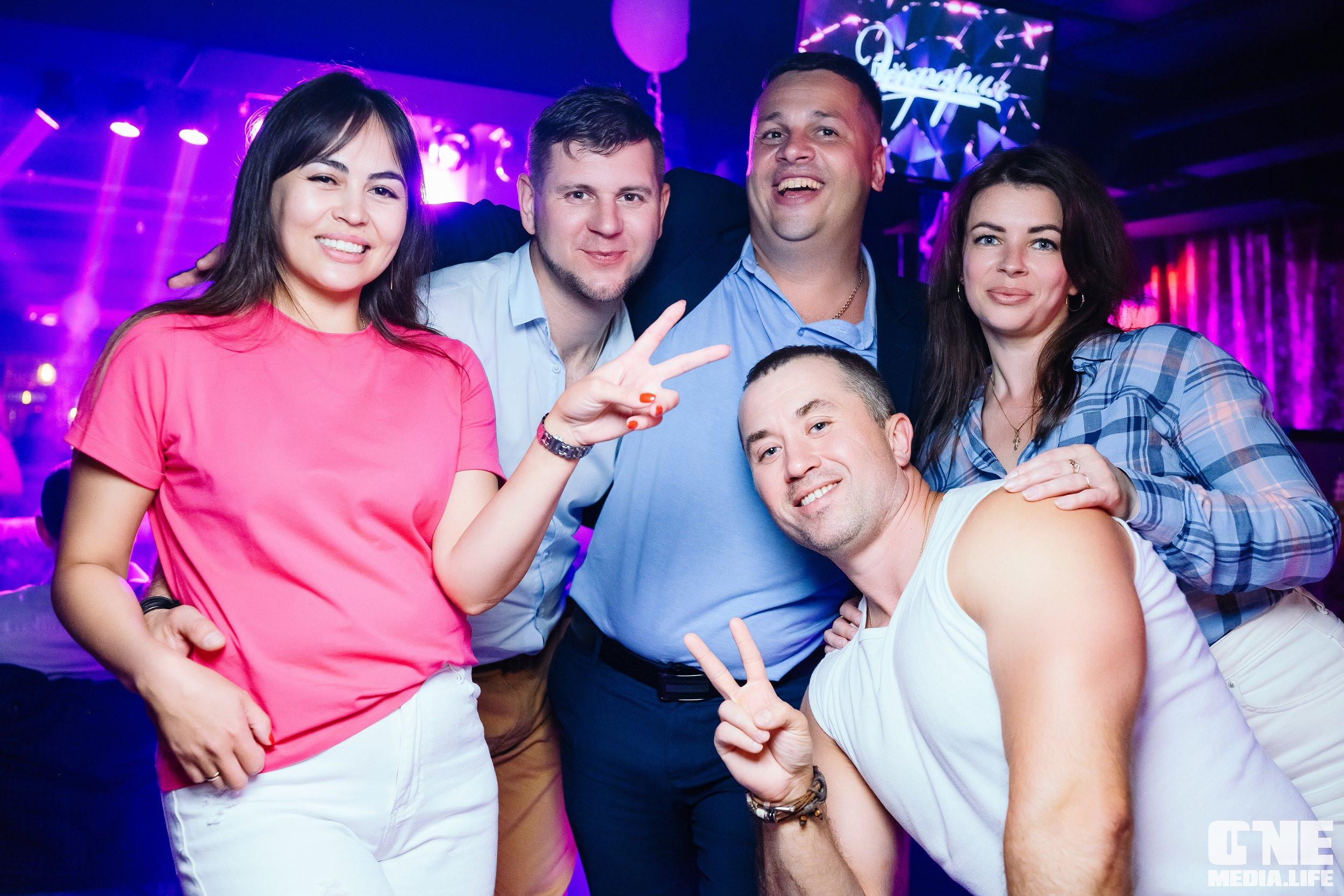 Фоторепортаж из караоке-клуба Эйфория. One Media Life: фоторепортажи, фотоотчеты с мероприятий и заведений