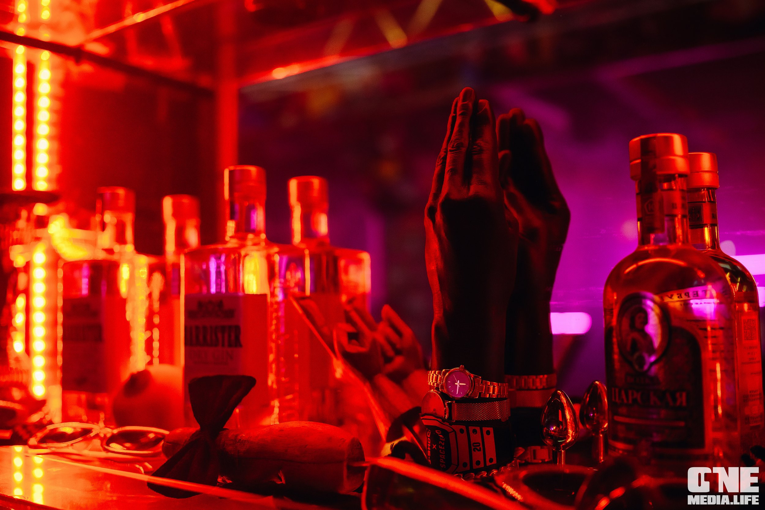 Фоторепортаж из экстрим бара XxxX. One Media Life: фоторепортажи, фотоотчеты с мероприятий и заведений