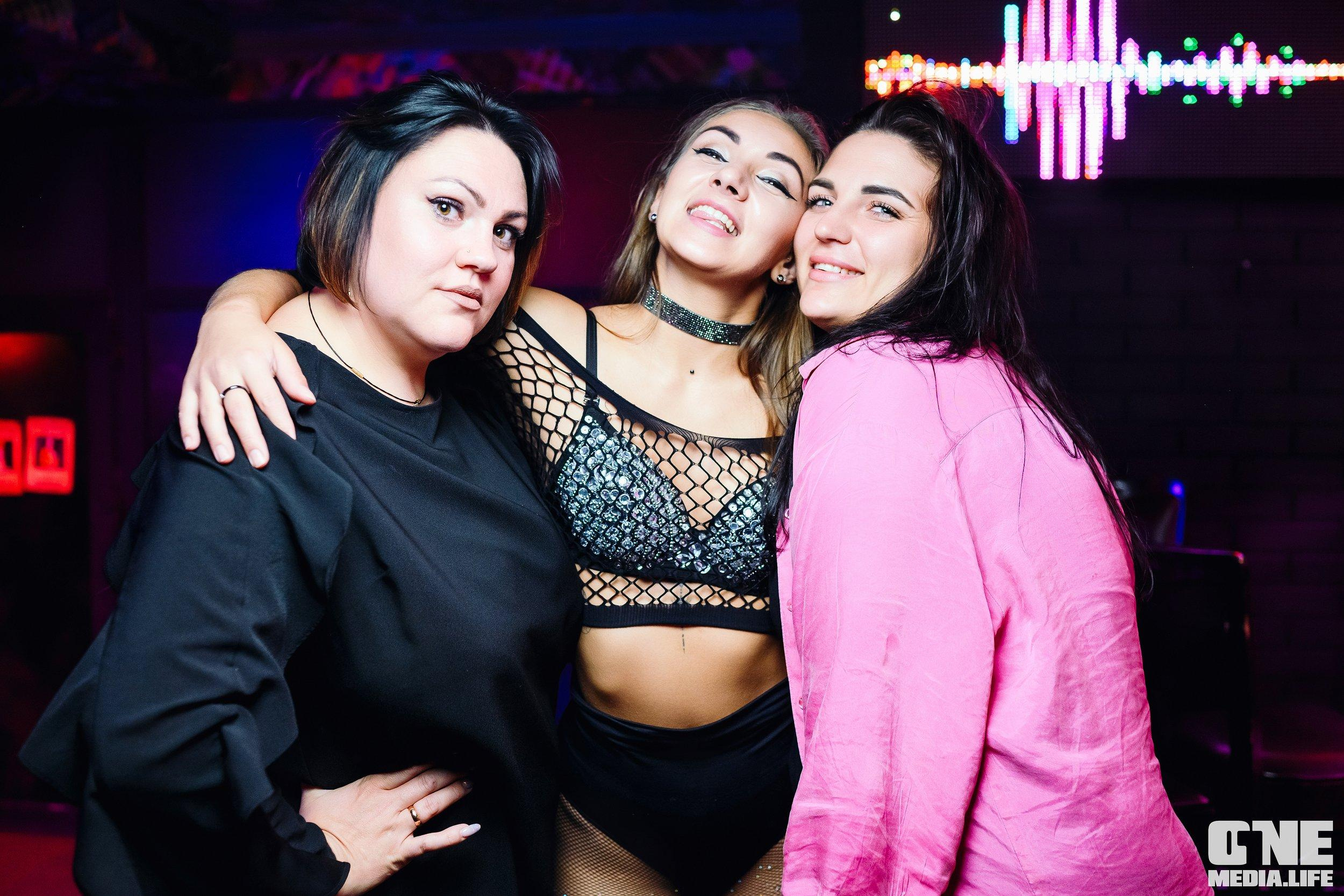 Фоторепортаж из экстрим бара XxxX. One Media Life: фоторепортажи, фотоотчеты с мероприятий и заведений