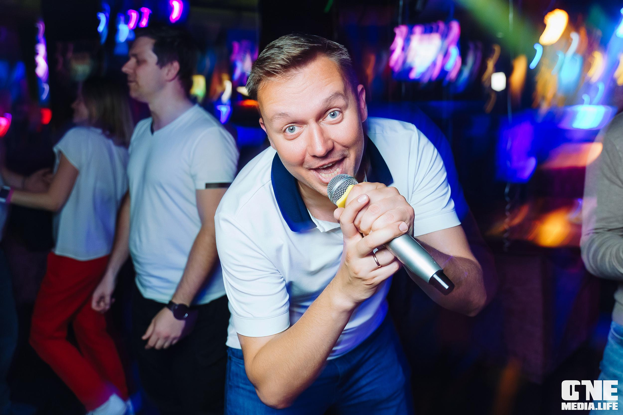 Фоторепортаж из караоке-клуба Эйфория. One Media Life: фоторепортажи, фотоотчеты с мероприятий и заведений