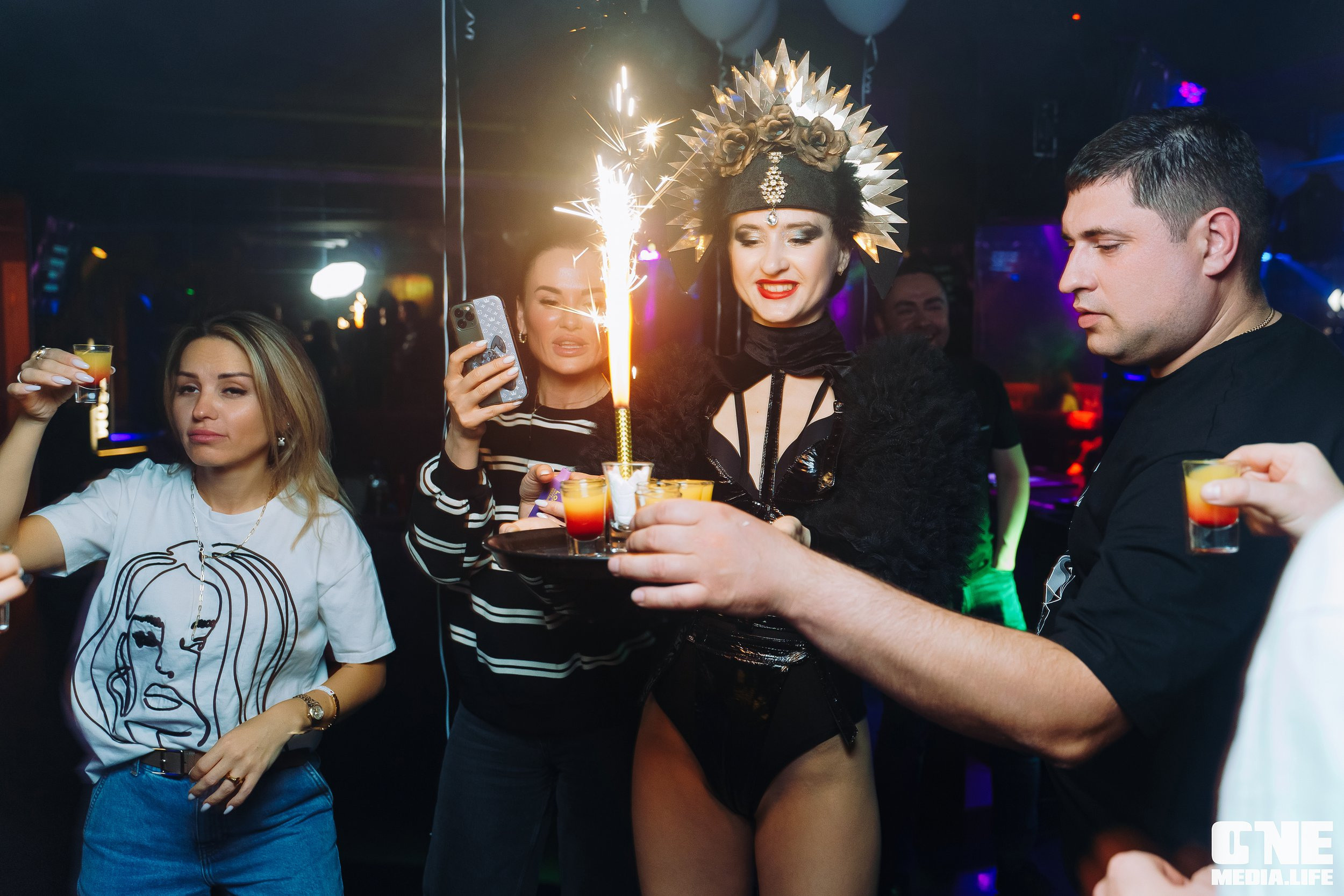 Фоторепортаж из караоке-клуба Эйфория. One Media Life: фоторепортажи, фотоотчеты с мероприятий и заведений