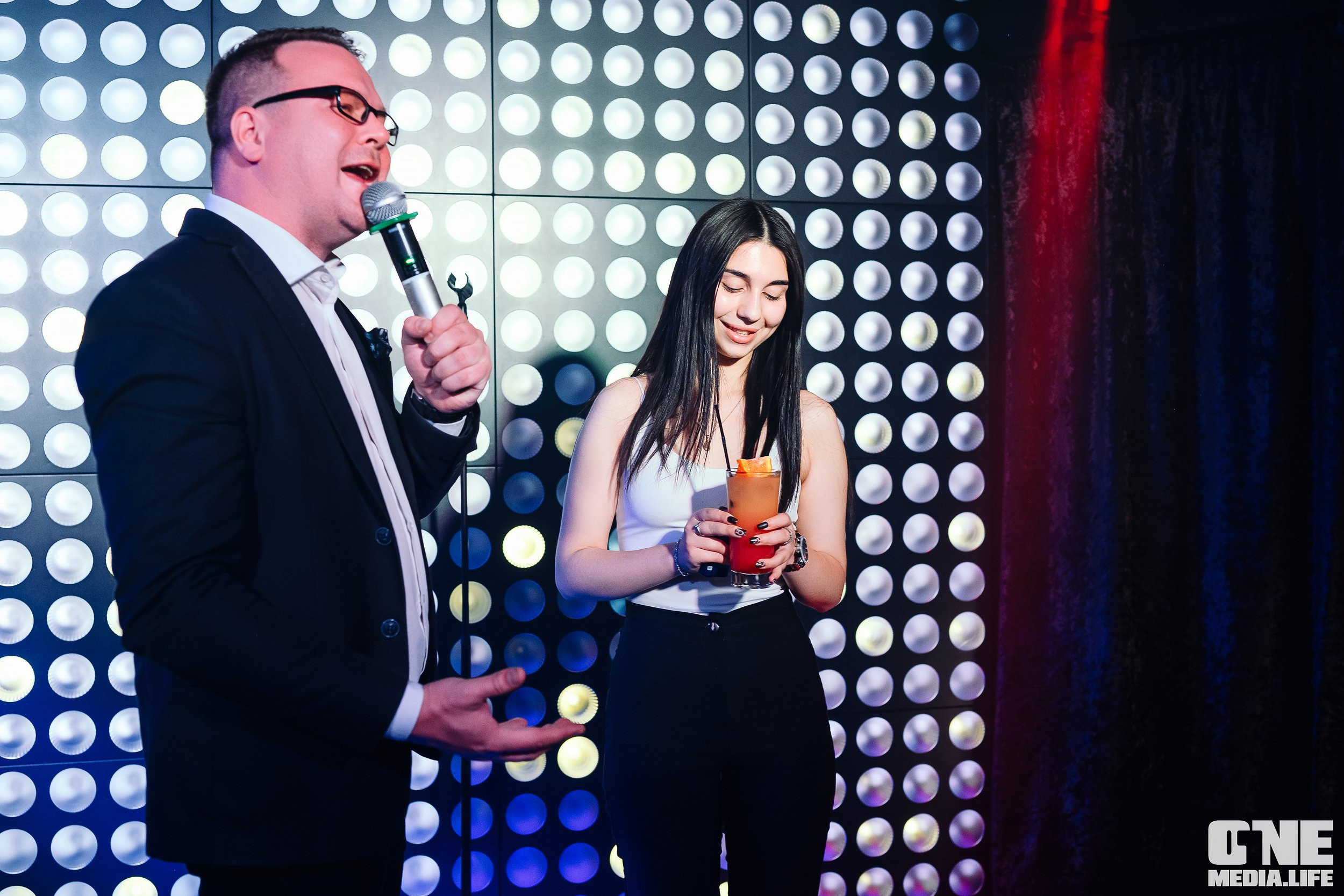 Фотоотчет из караоке-клуба Эйфория. One Media Life: фоторепортажи, фотоотчеты с мероприятий и заведений