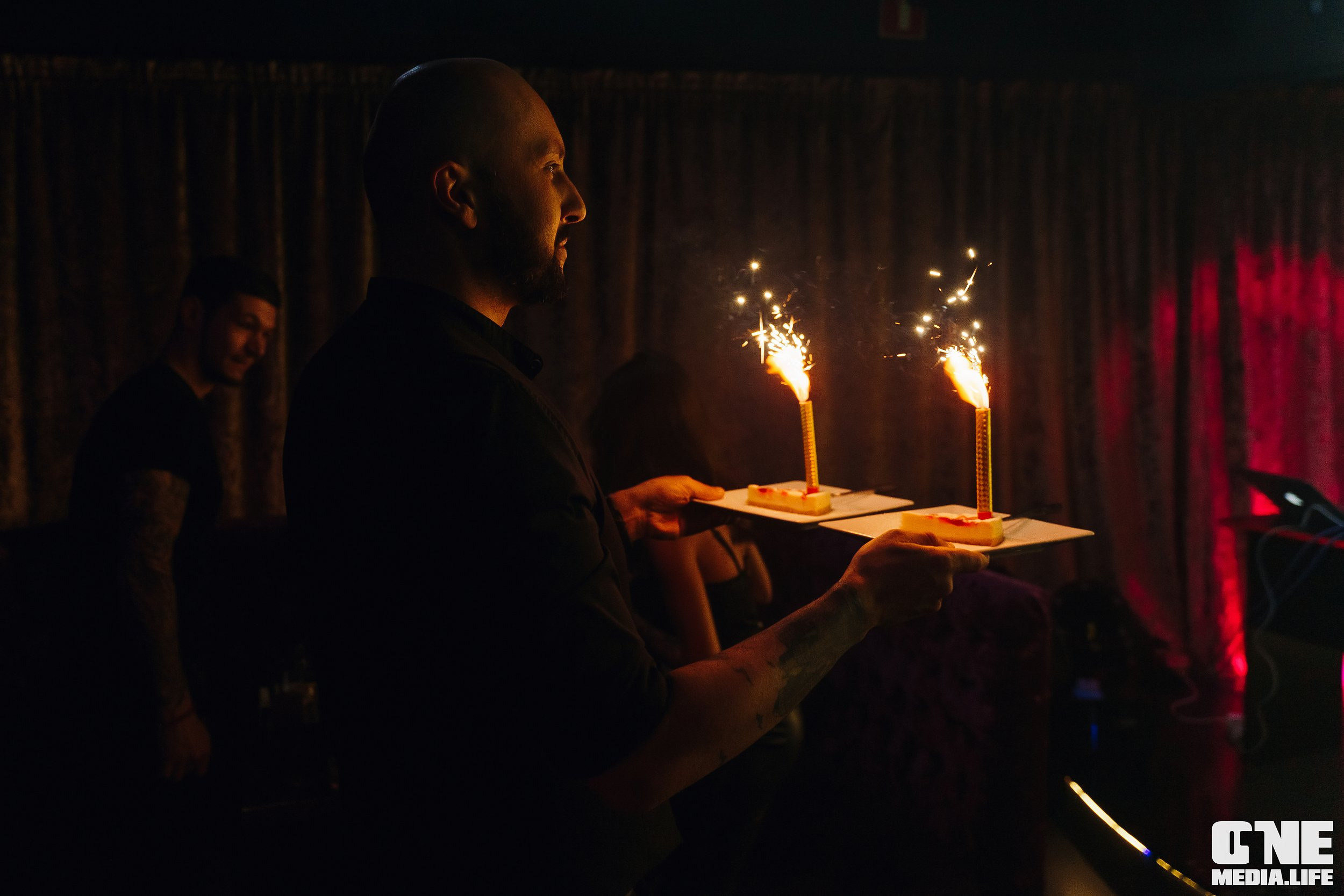 Фоторепортаж из караоке-клуба Эйфория. One Media Life: фоторепортажи, фотоотчеты с мероприятий и заведений