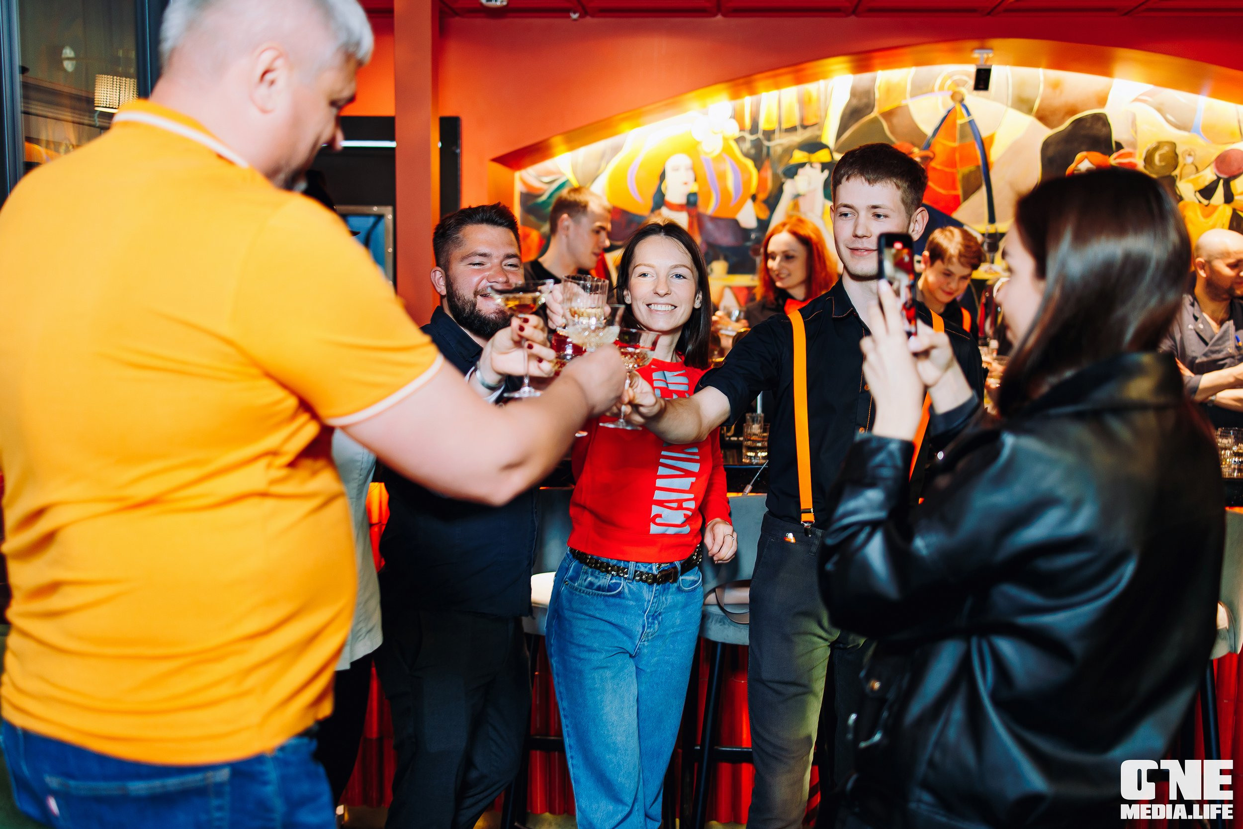 Первый День Рождения рестобара Мандарин. One Media Life: фоторепортажи, фотоотчеты с мероприятий и заведений