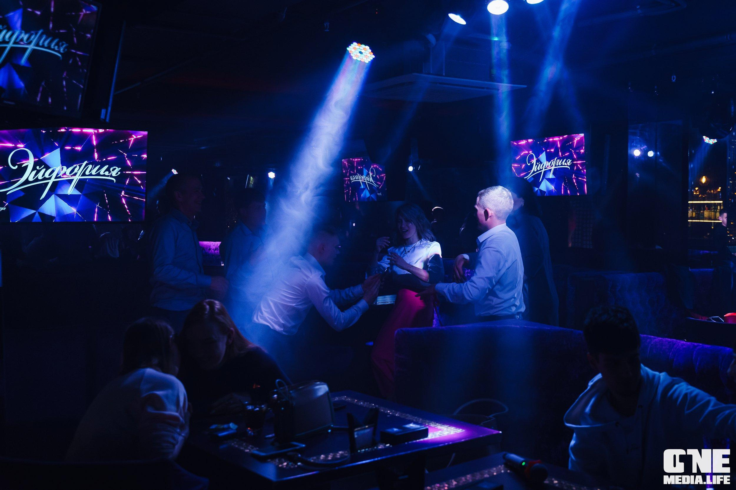Фоторепортаж из караоке-клуба Эфория. One Media Life: фоторепортажи, фотоотчеты с мероприятий и заведений