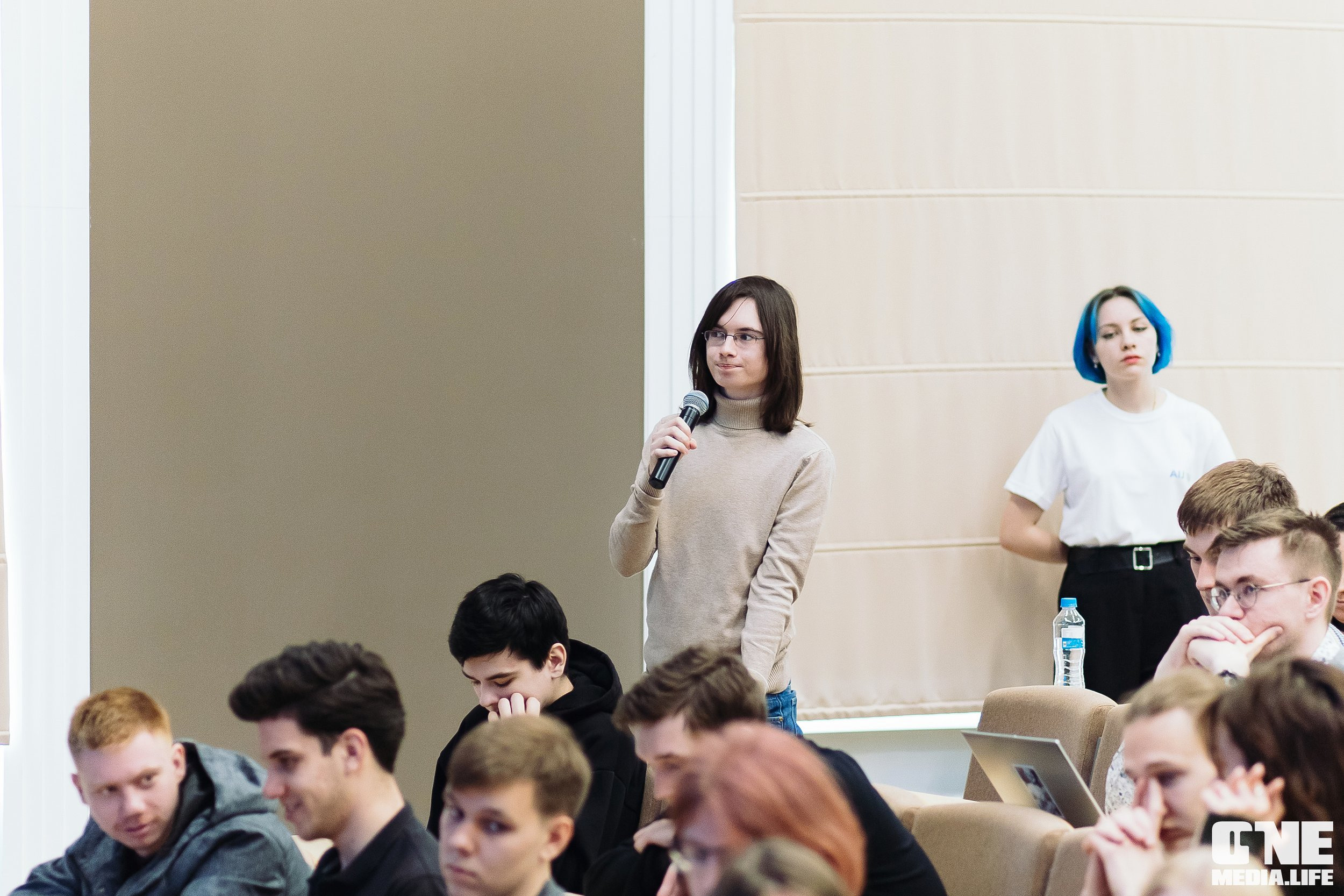 Серия лекция по искусственному интеллекту. One Media Life: фоторепортажи, фотоотчеты с мероприятий и заведений