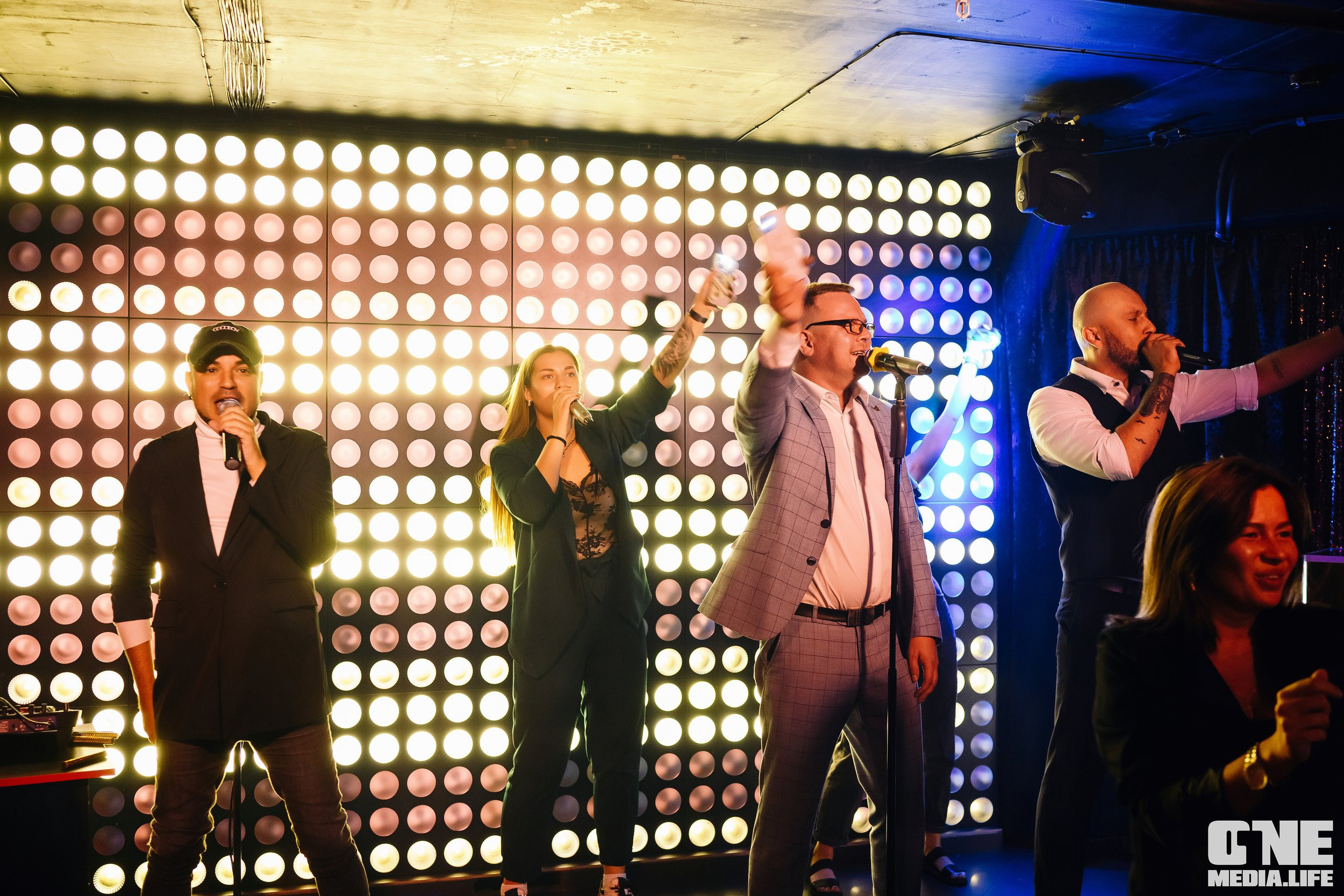 Фоторепортаж из караоке-клуба Эйфория. One Media Life: фоторепортажи, фотоотчеты с мероприятий и заведений