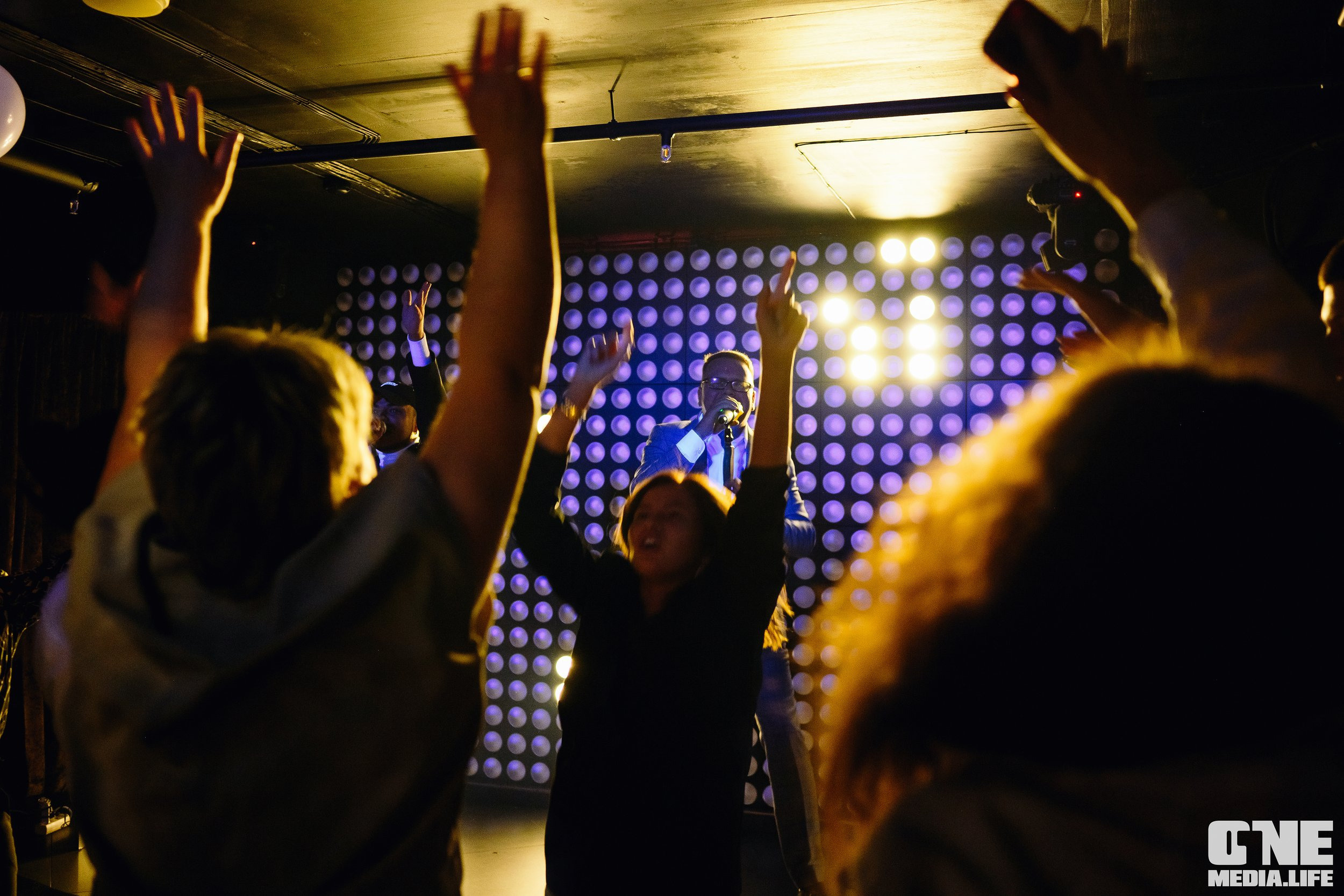Фоторепортаж из караоке-клуба Эйфория. One Media Life: фоторепортажи, фотоотчеты с мероприятий и заведений