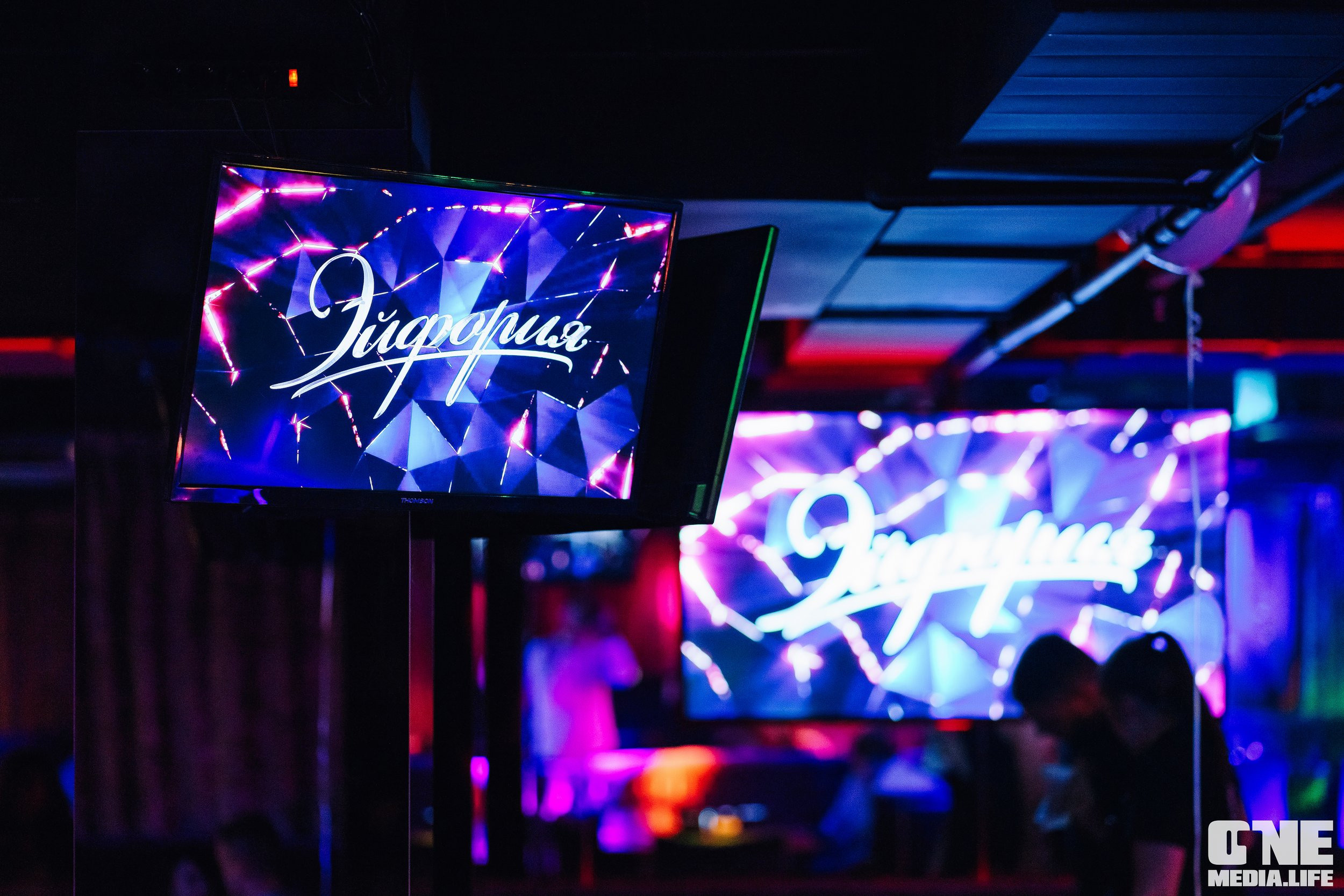 Фотоотчет из караоке-клуба Эйфория. One Media Life: фоторепортажи, фотоотчеты с мероприятий и заведений