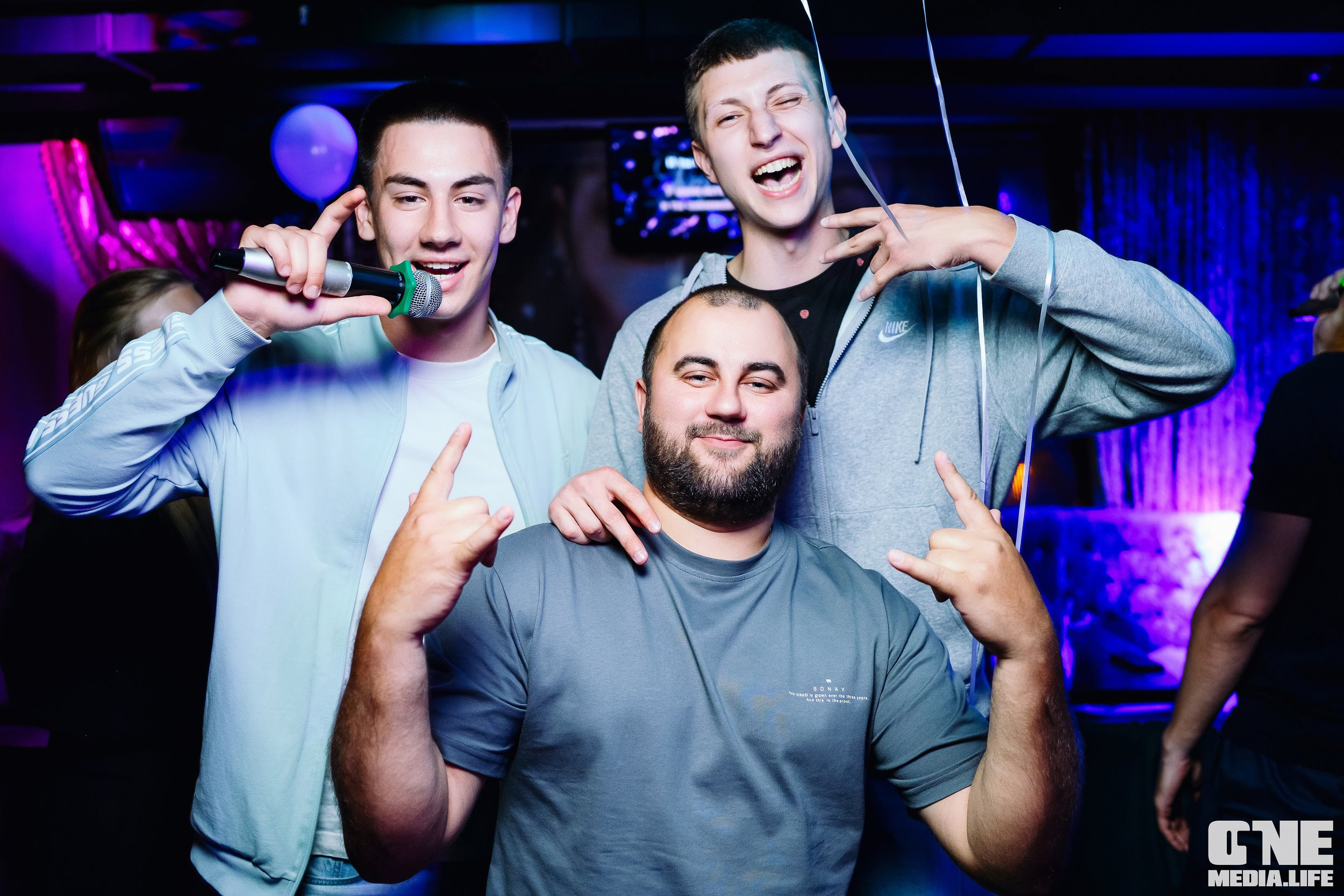 Фоторепортаж из караоке-клуба Эйфория. One Media Life: фоторепортажи, фотоотчеты с мероприятий и заведений
