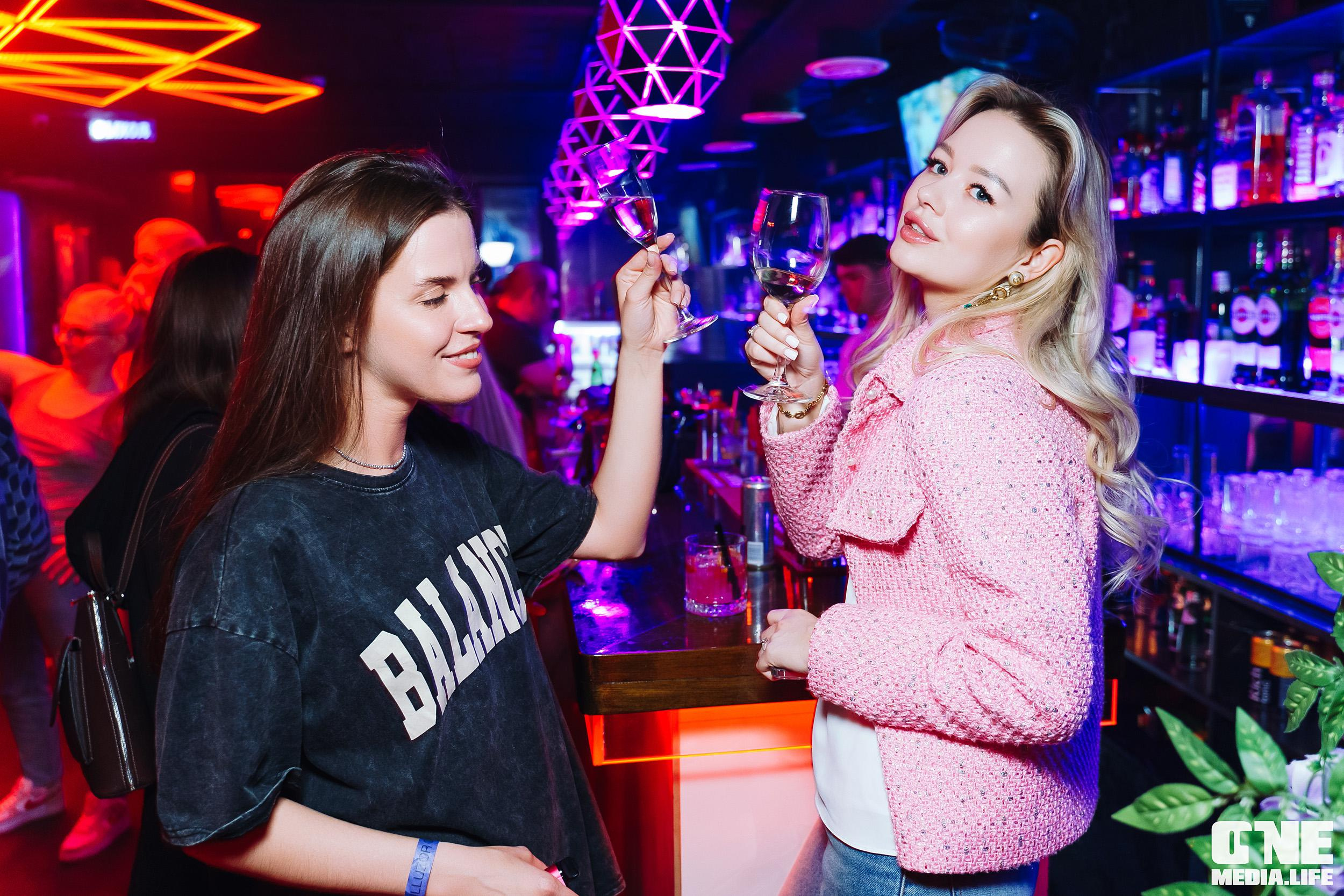 Фоторепортаж из SECRET Night Club. One Media Life: фоторепортажи, фотоотчеты с мероприятий и заведений