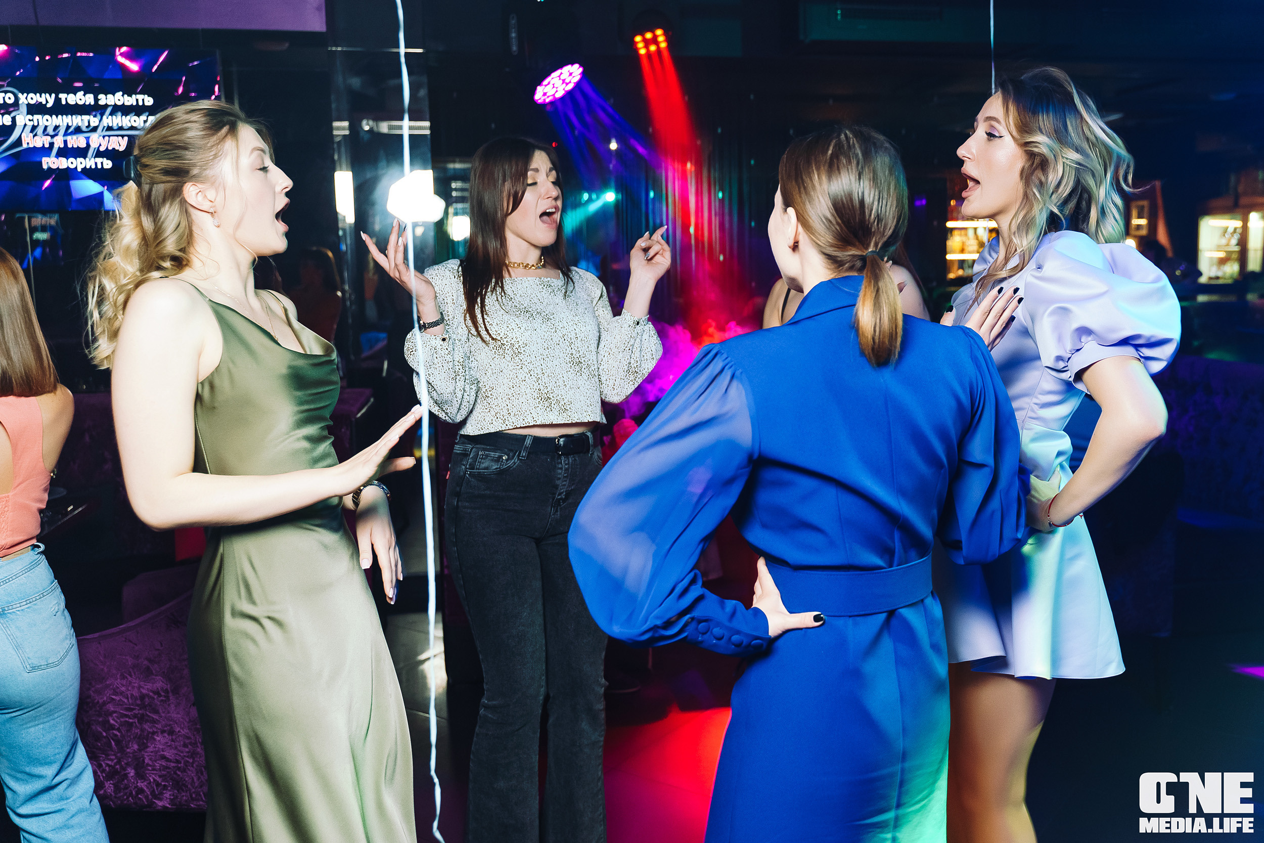 Фоторепортаж из караоке-клуба Эйфория. One Media Life: фоторепортажи, фотоотчеты с мероприятий и заведений