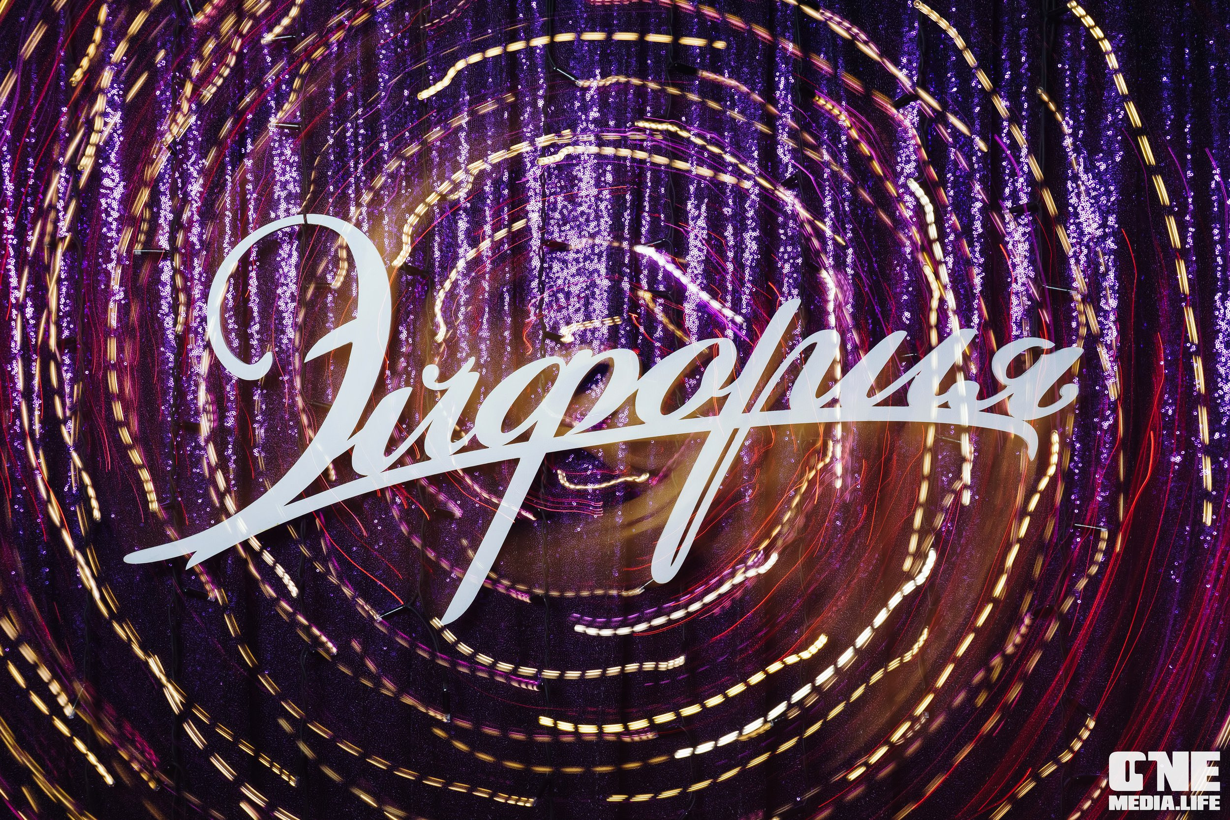 Фоторепортаж из караоке-клуба Эйфория. One Media Life: фоторепортажи, фотоотчеты с мероприятий и заведений