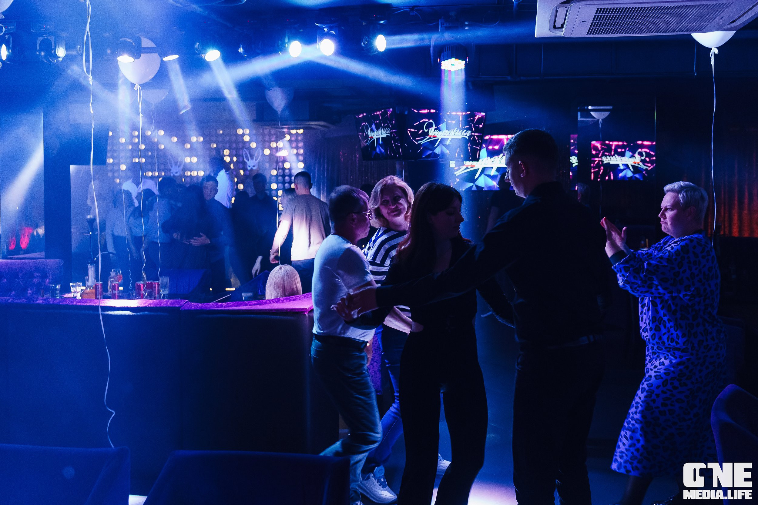 Фоторепортаж из караоке-клуба Эйфория. One Media Life: фоторепортажи, фотоотчеты с мероприятий и заведений
