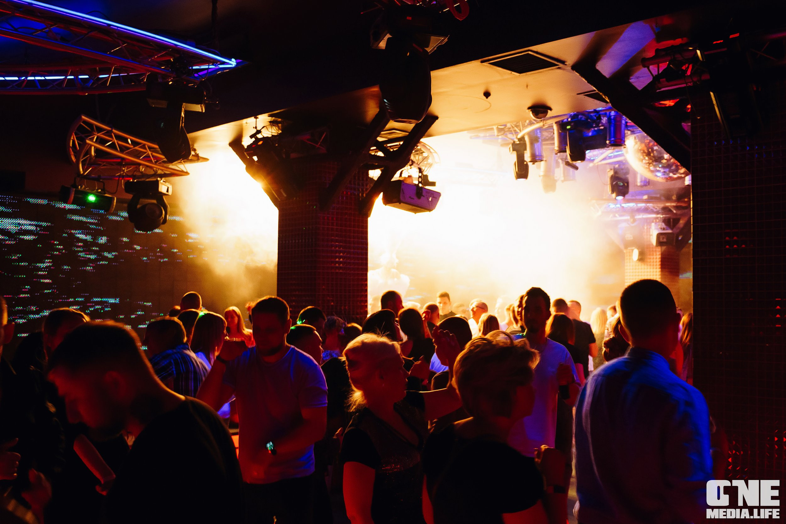 Фотоотчет из РК Планета. One Media Life: фоторепортажи, фотоотчеты с мероприятий и заведений