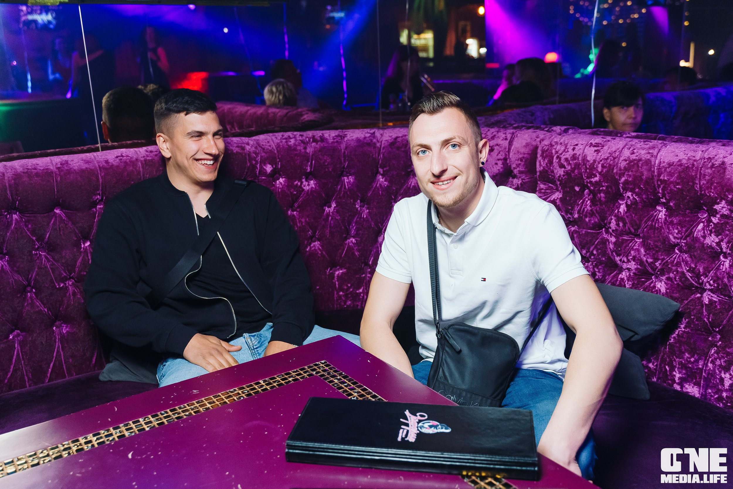 Фоторепортаж из караоке-клуба Эйфория. One Media Life: фоторепортажи, фотоотчеты с мероприятий и заведений