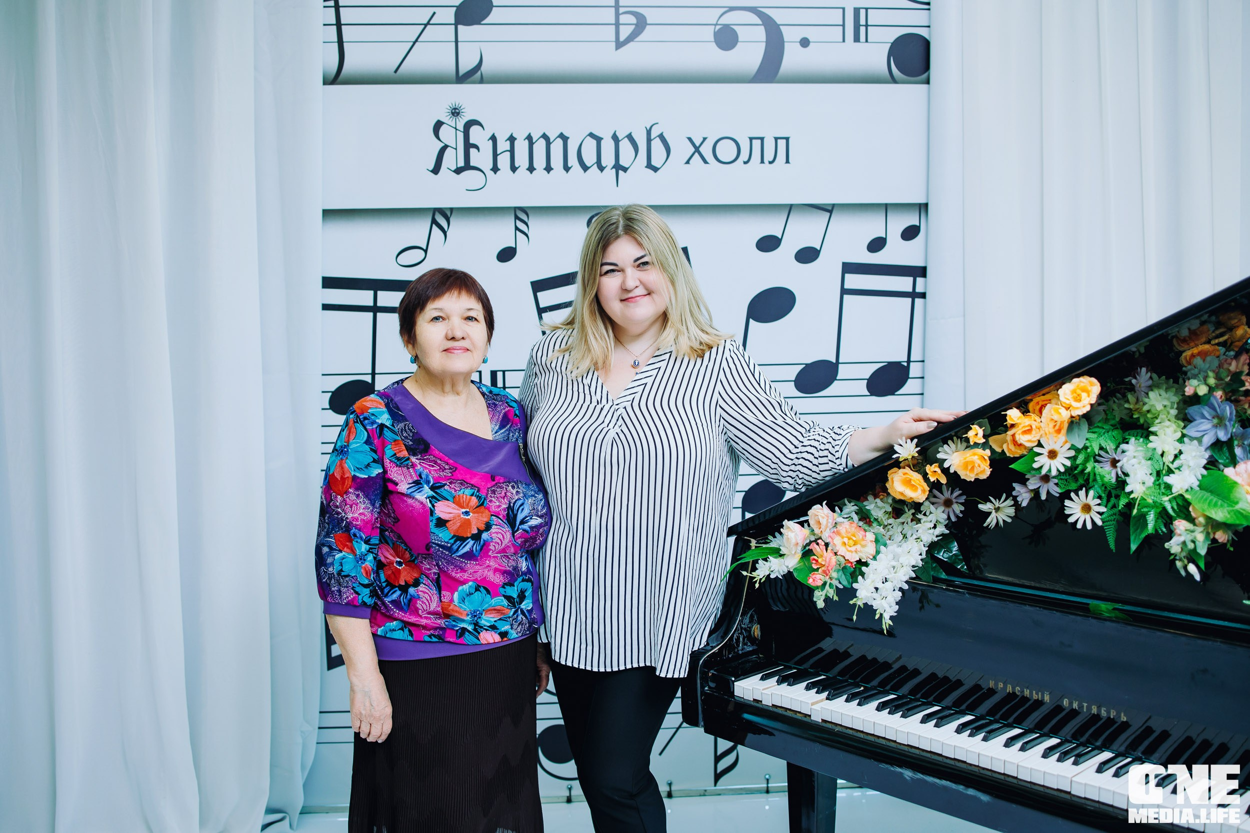 Концерт 8 марта в Янтарь холл. One Media Life: фоторепортажи, фотоотчеты с мероприятий и заведений