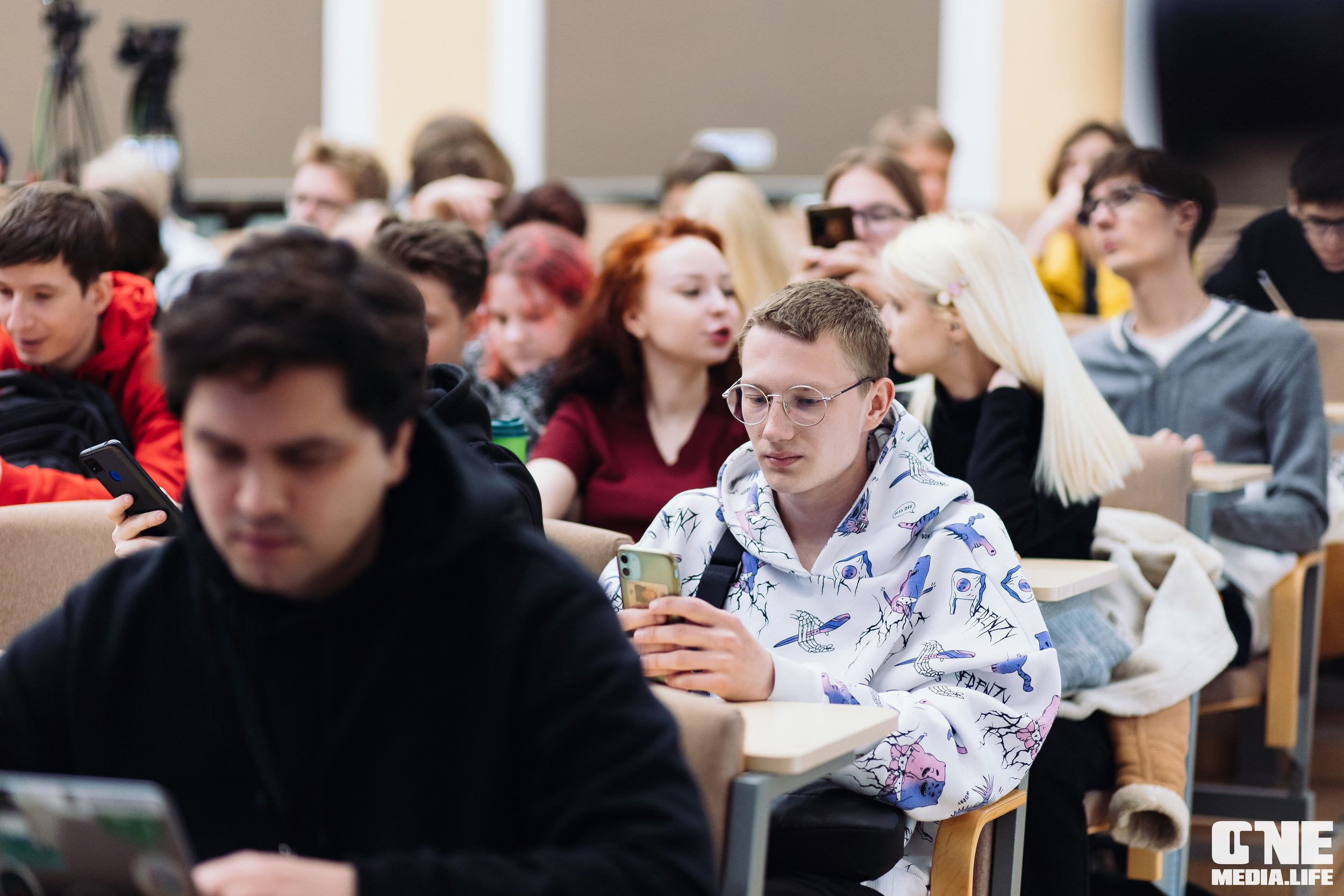 Серия лекция по искусственному интеллекту. One Media Life: фоторепортажи, фотоотчеты с мероприятий и заведений