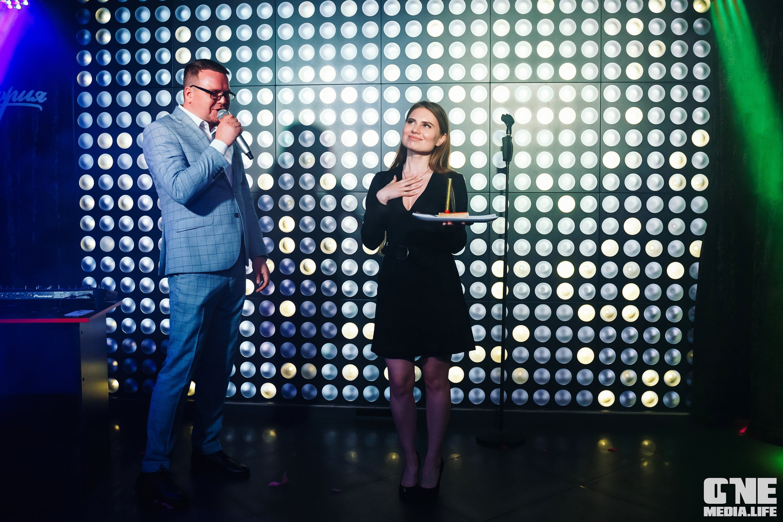 Фотоотчет из караоке-клуба Эйфория. One Media Life: фоторепортажи, фотоотчеты с мероприятий и заведений