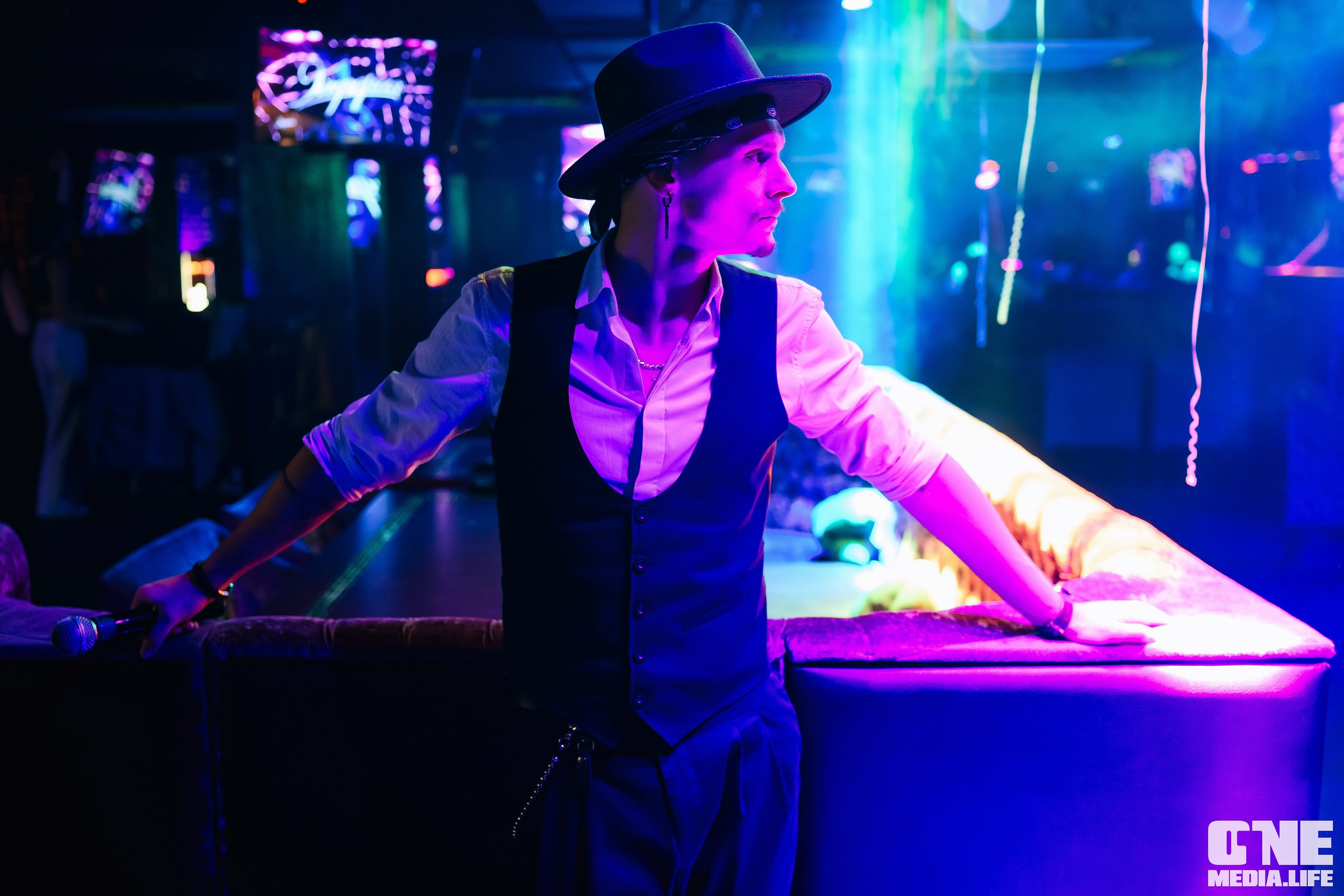 Фотоотчет из караоке-клуба Эйфория. One Media Life: фоторепортажи, фотоотчеты с мероприятий и заведений