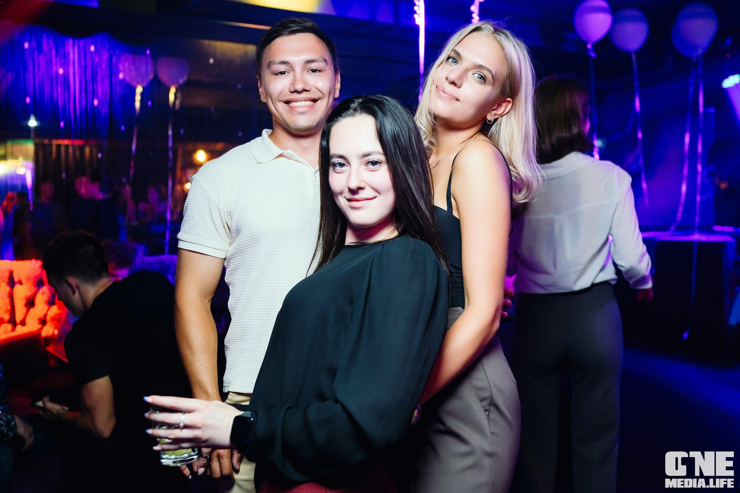 Фоторепортаж из караоке-клуба Эйфория. One Media Life: фоторепортажи, фотоотчеты с мероприятий и заведений