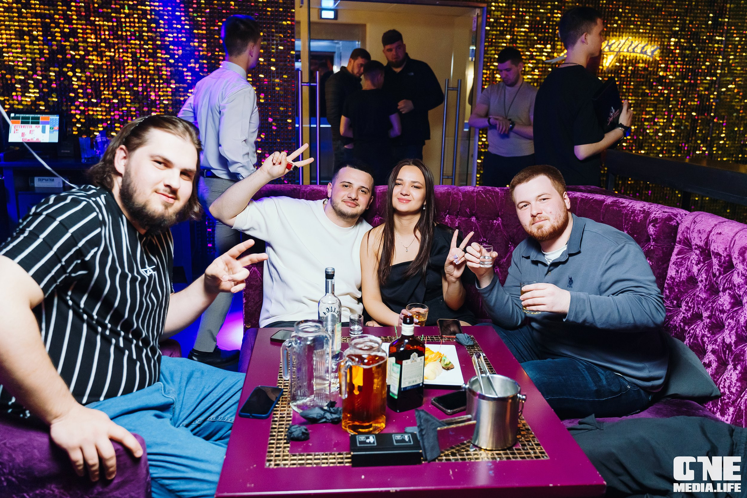 Фоторепортаж из караоке-клуба Эйфория. One Media Life: фоторепортажи, фотоотчеты с мероприятий и заведений