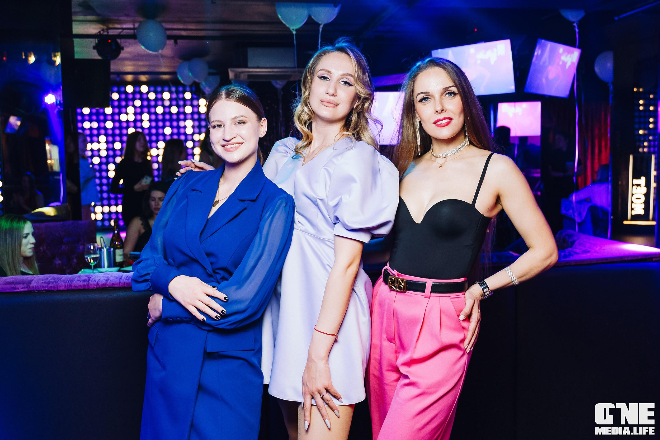 Фоторепортаж из караоке-клуба Эйфория. One Media Life: фоторепортажи, фотоотчеты с мероприятий и заведений