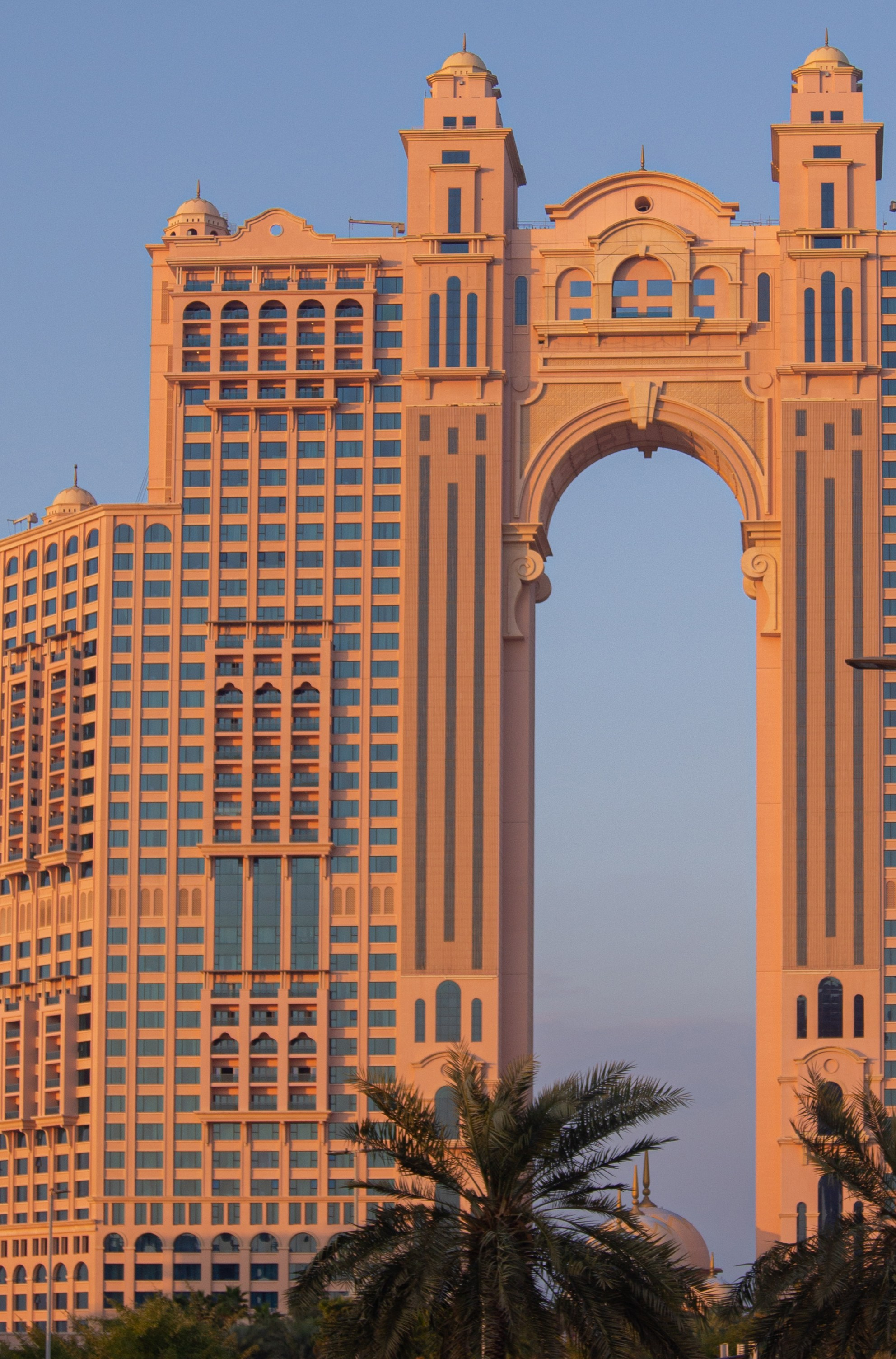 Архитектура и городские ритмы. Любовь Каширская — фотограф для малого бизнеса и специалистов