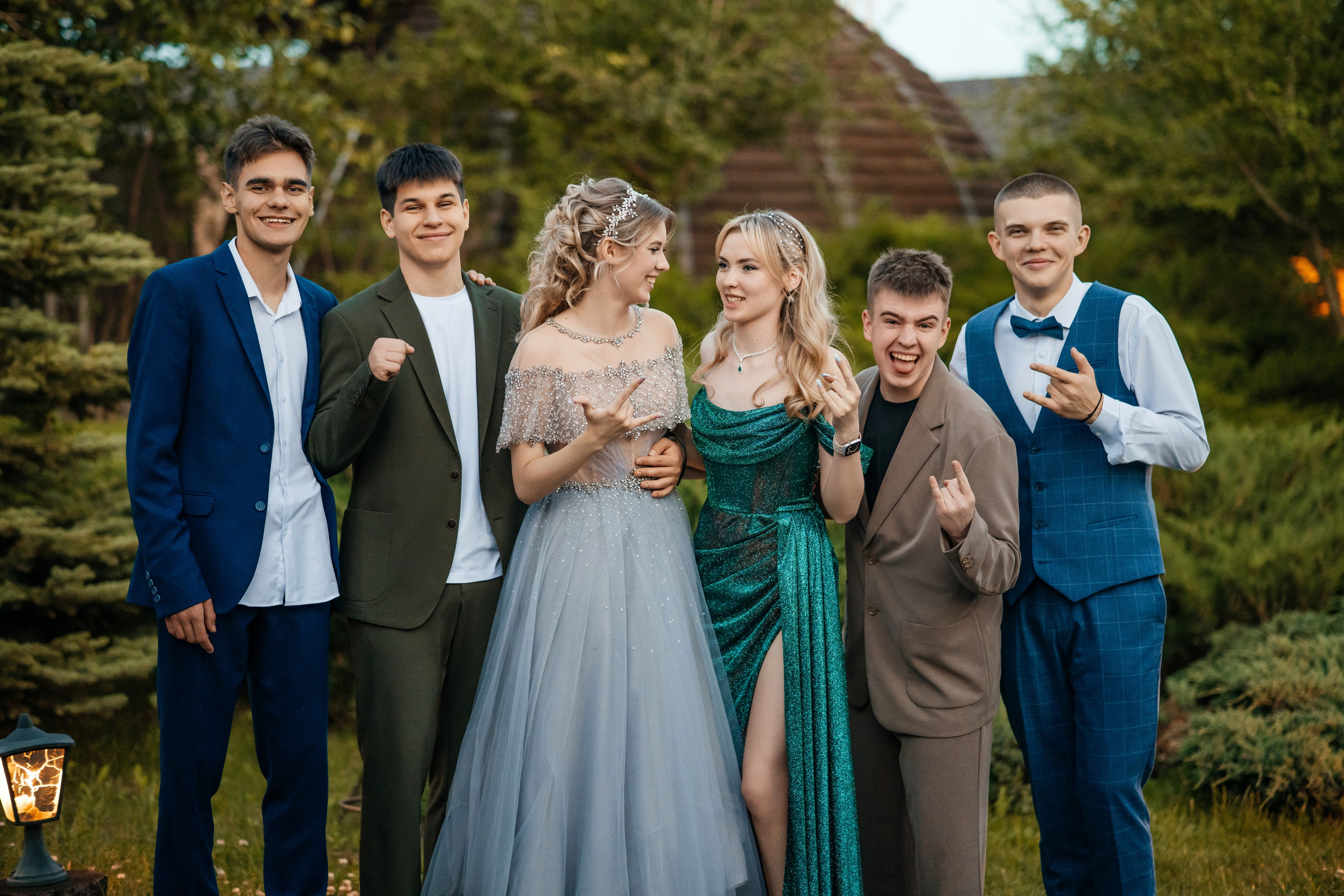 Специальные предложения. Школьный фотограф в Валуйках. Фотосессии для выпускников и изготовление выпускных альбомов в городе Валуйки и в Белгородской области