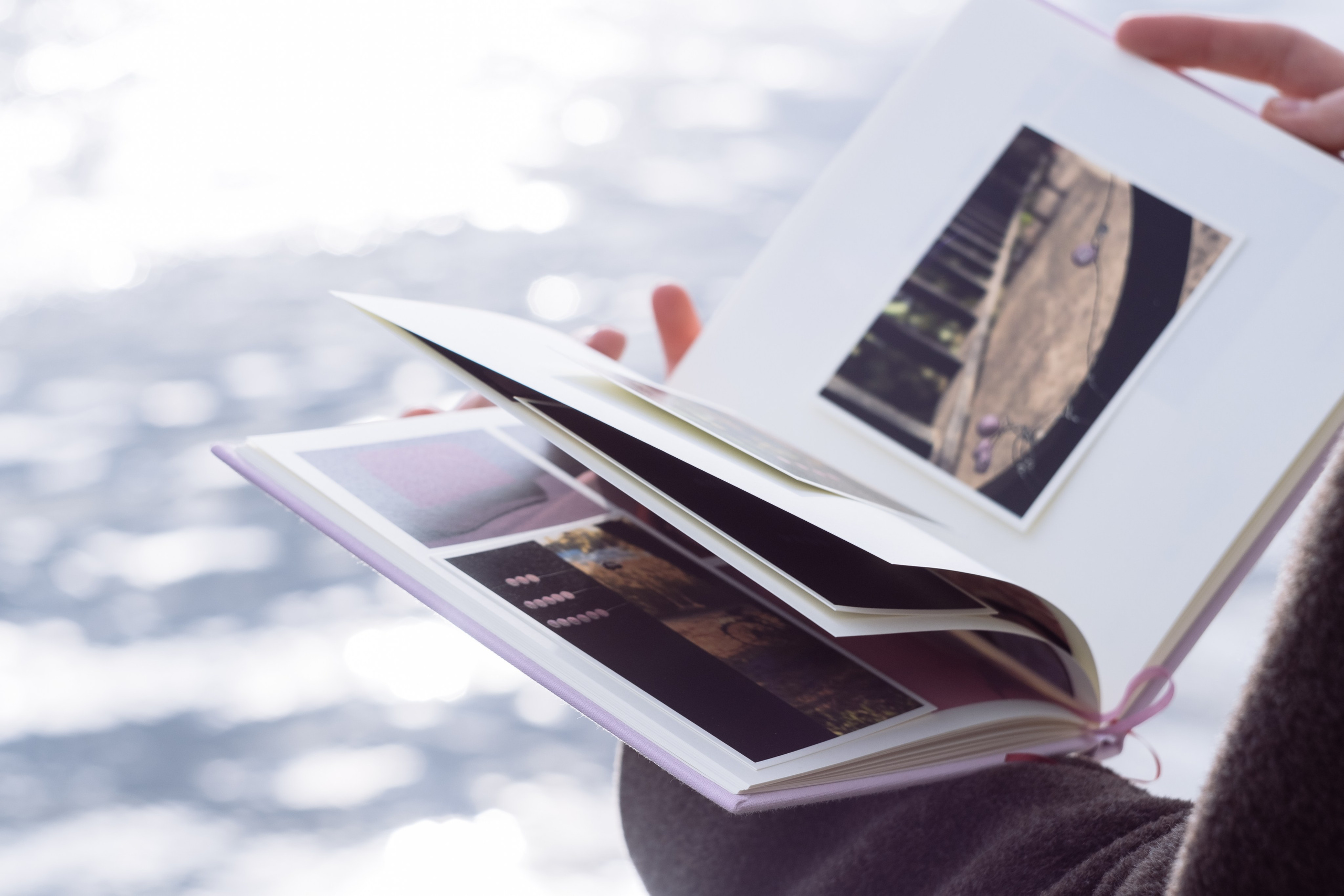 КНИГА ХУДОЖНИКА PINK WORD RED FLAG. Бюро Индульгенции Серафима Бучинская продюсер дизайнер художница СПб