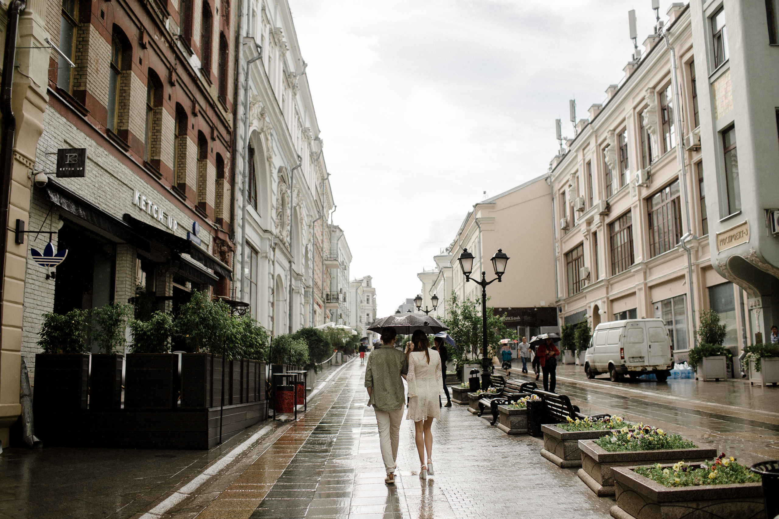 А просто летний дождь прошёл. Фотограф Аня Безяева