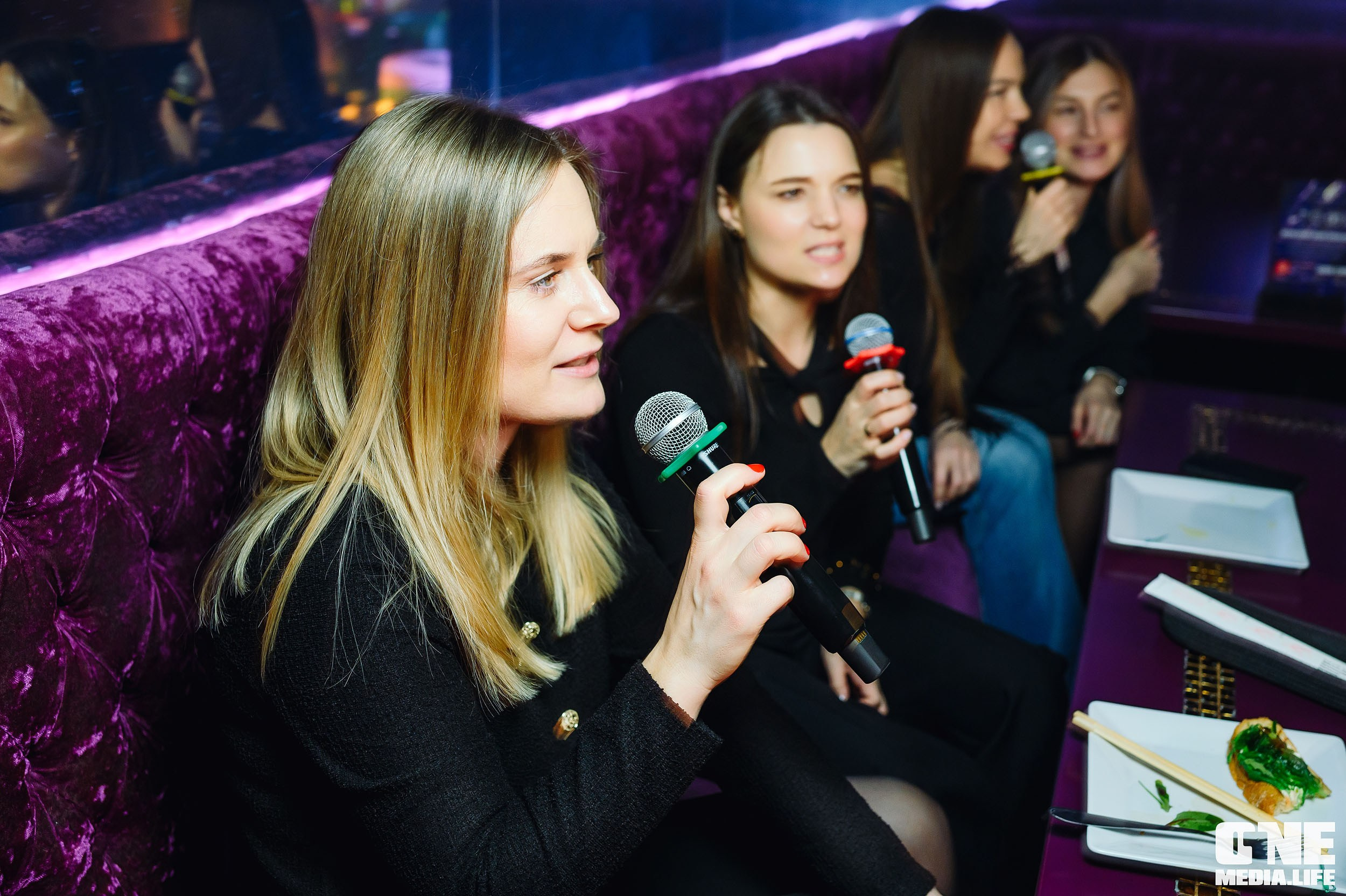 Фотоотчет из караоке-клуба Эйфория. One Media Life: фоторепортажи, фотоотчеты с мероприятий и заведений